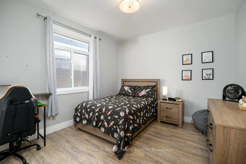 50 Stonegate Crescent