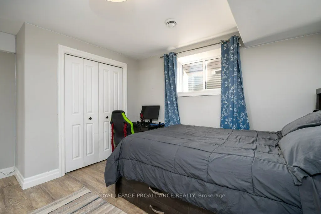 50 Stonegate Crescent