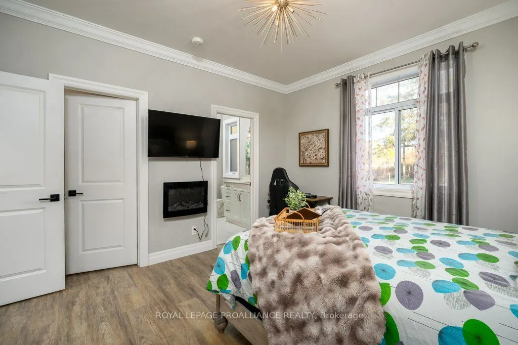 50 Stonegate Crescent