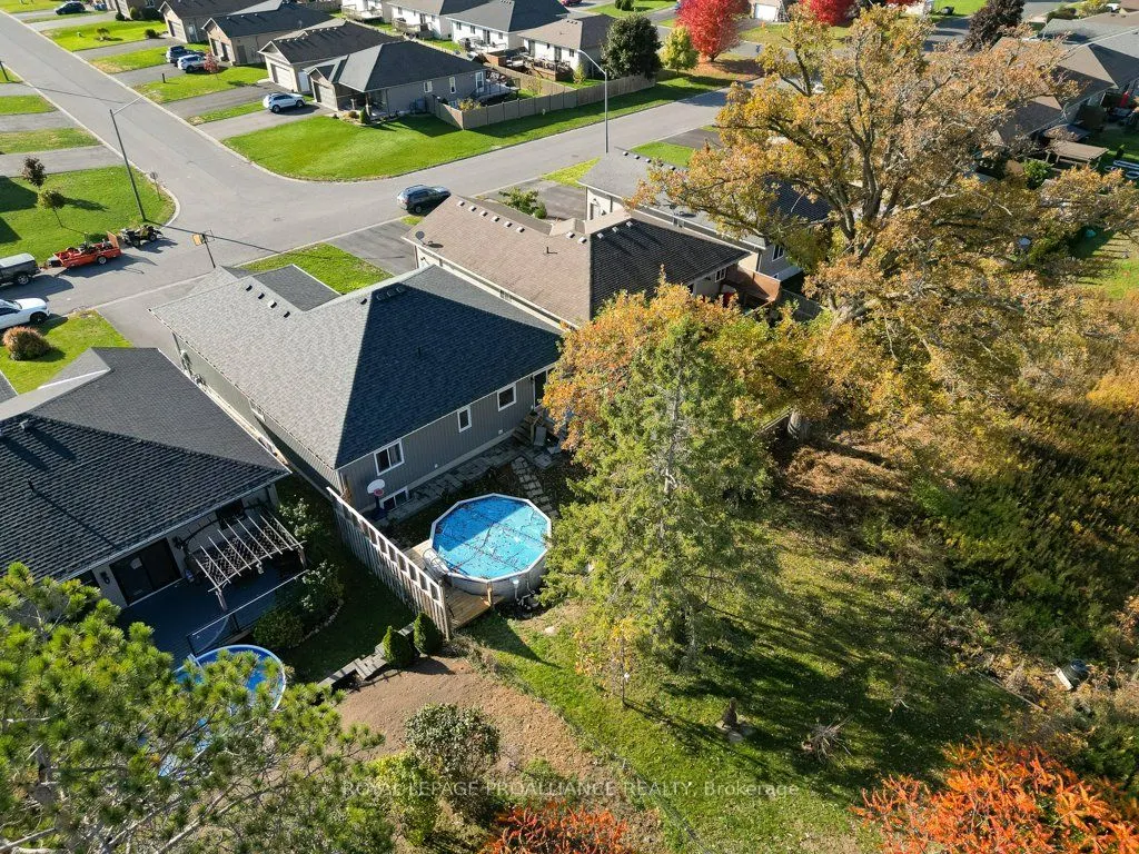 50 Stonegate Crescent