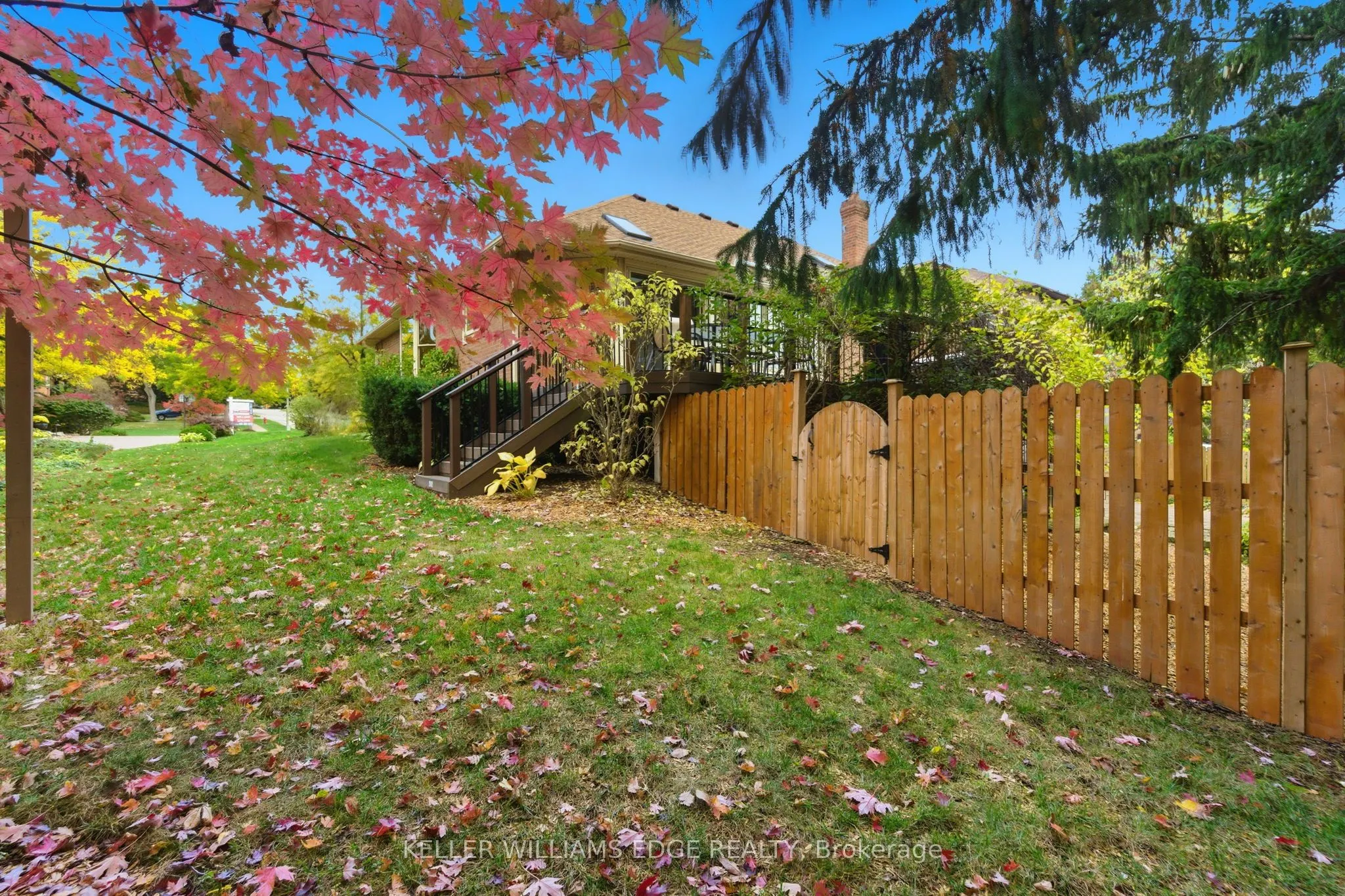 11 Mays Crescent