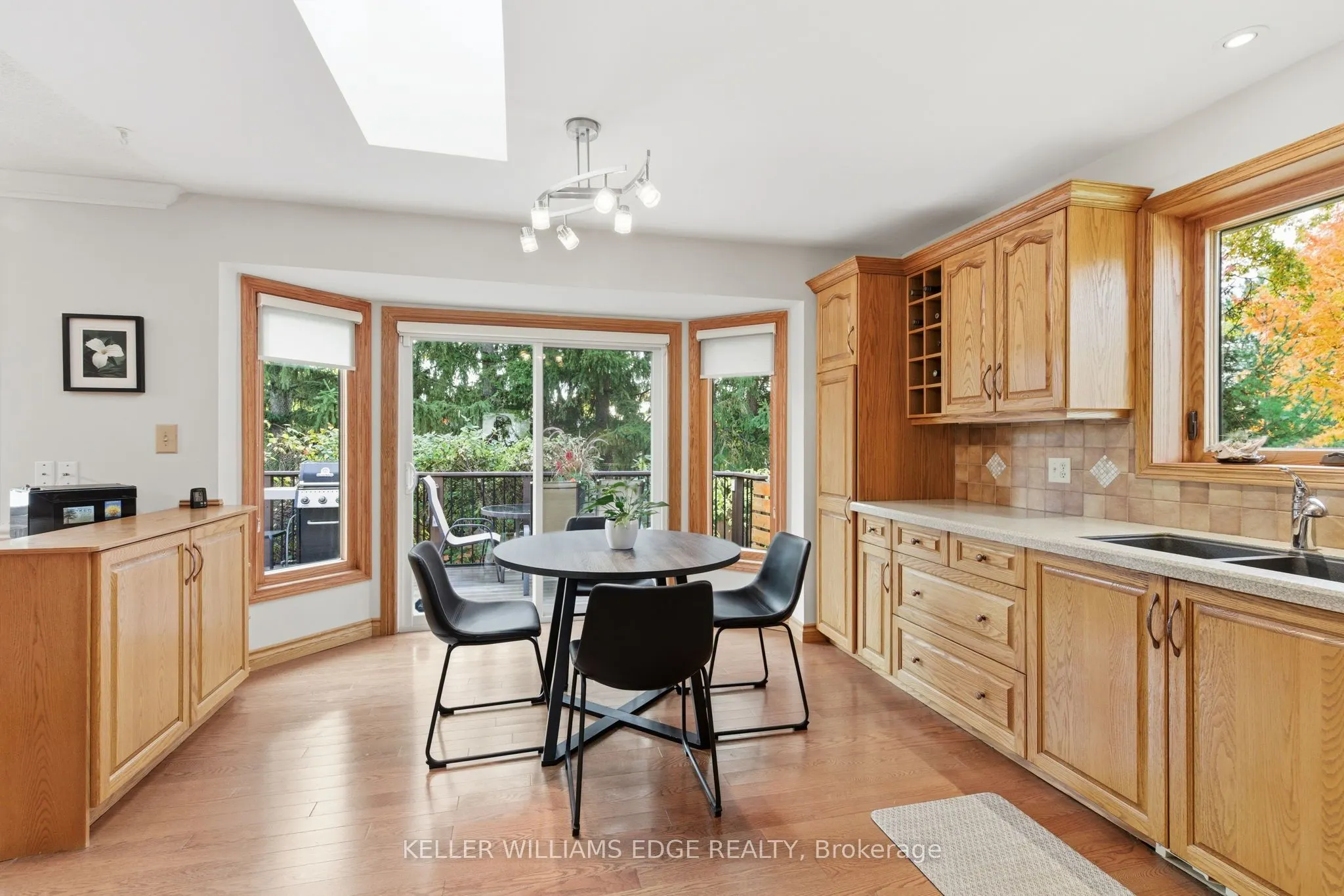11 Mays Crescent