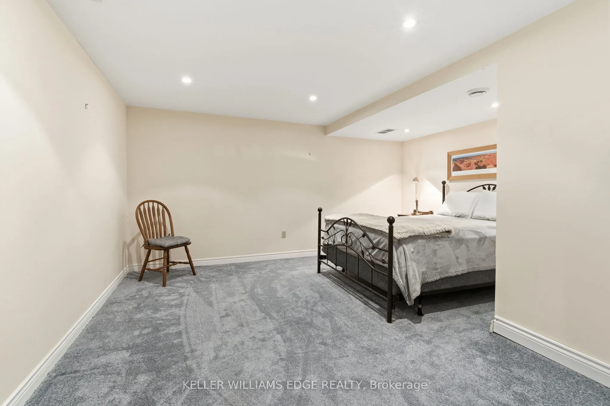11 Mays Crescent