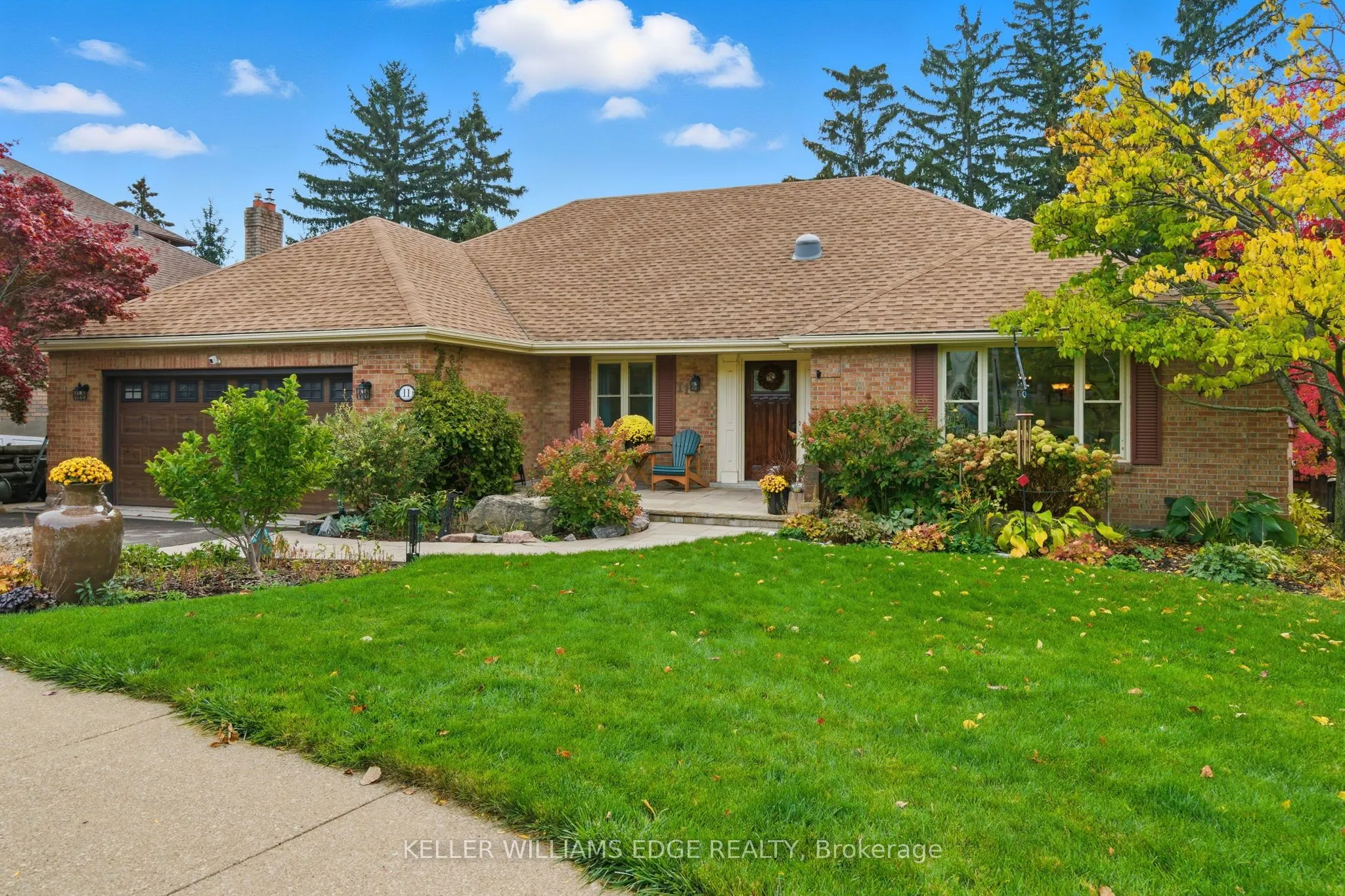 11 Mays Crescent