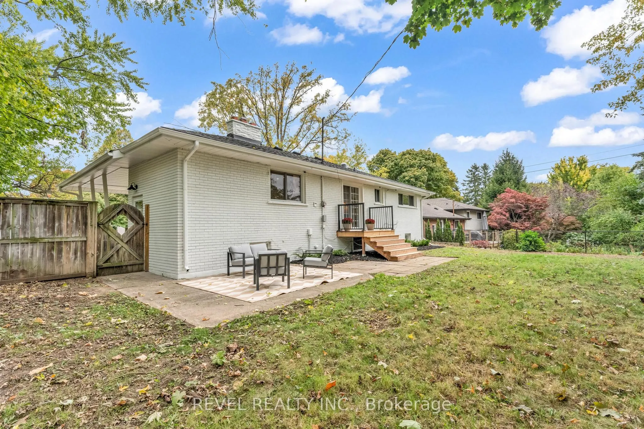95 Seneca Drive