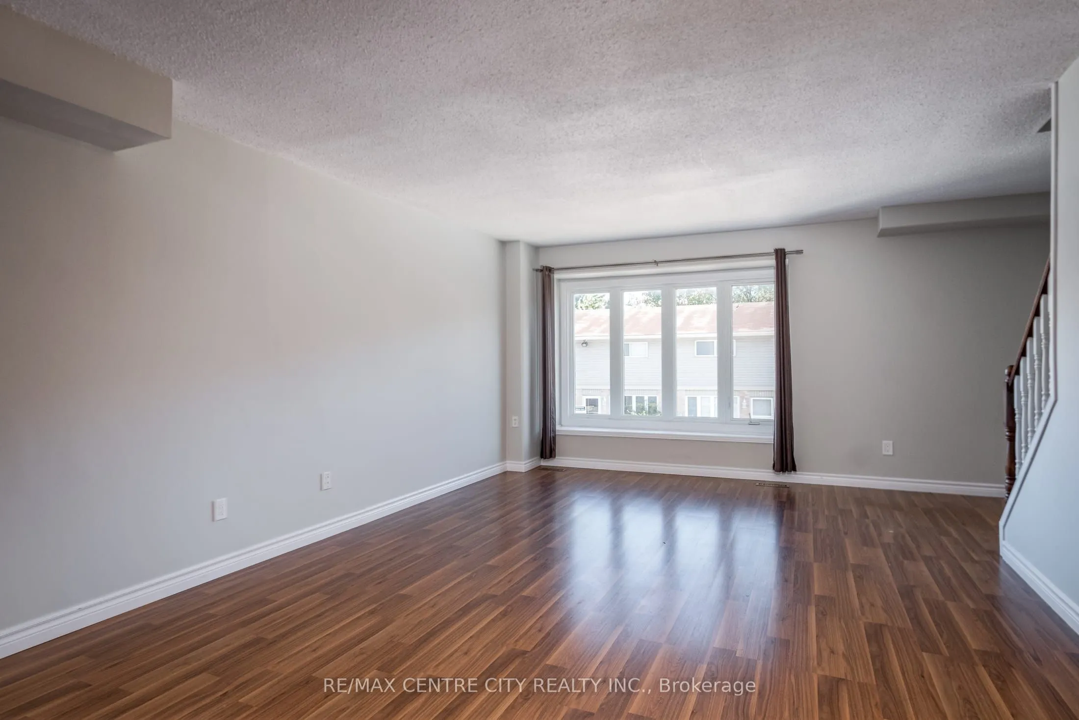 320 Westminster Avenue, #124