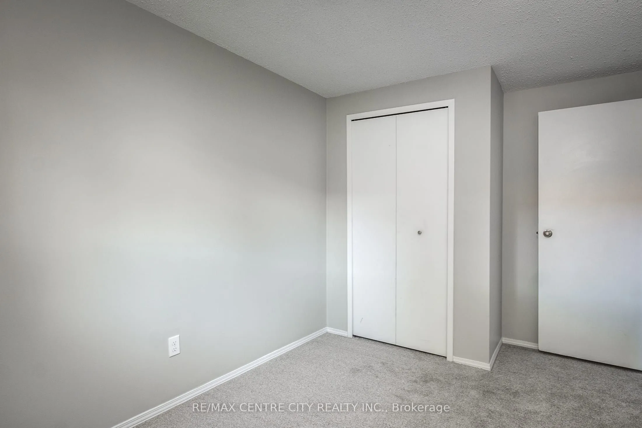 320 Westminster Avenue, #124