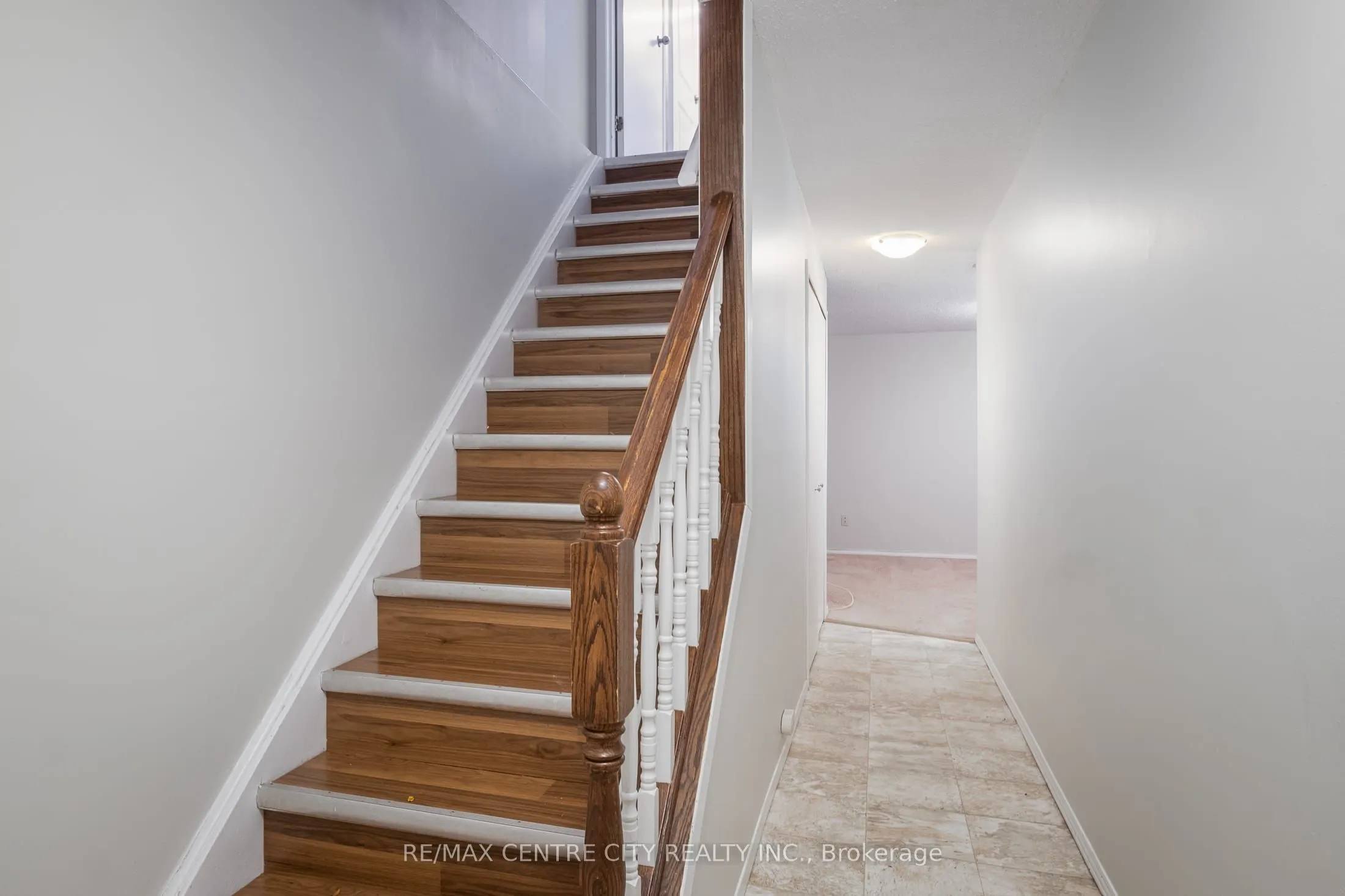 320 Westminster Avenue, #124