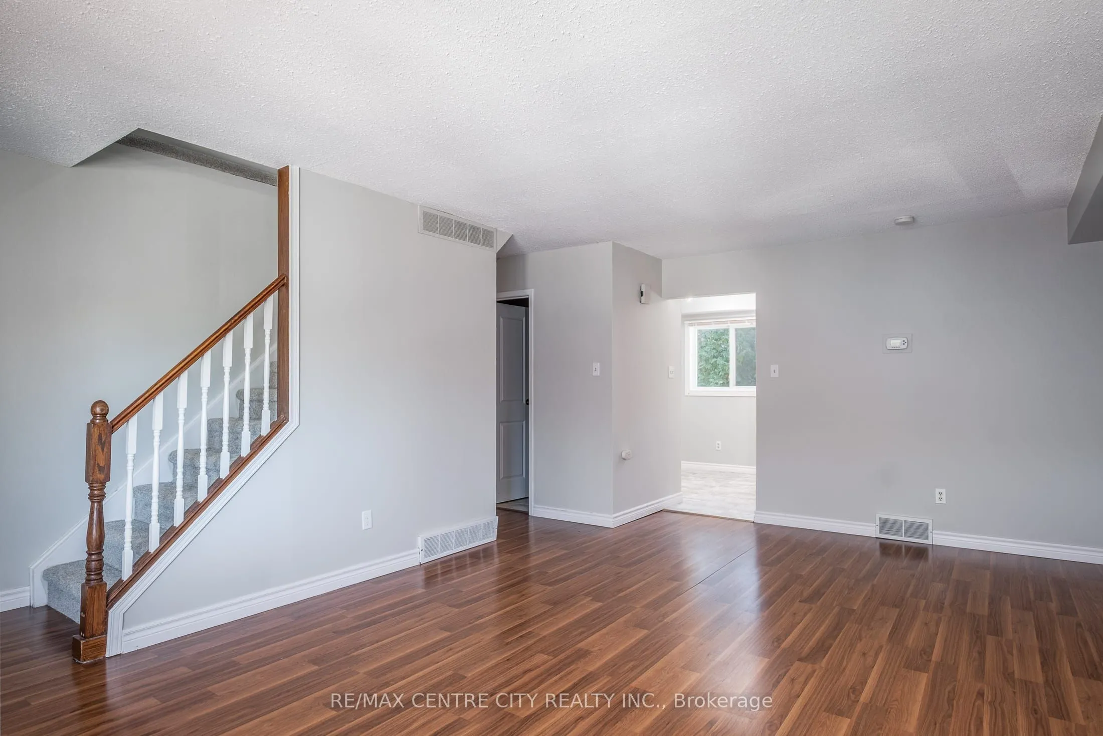 320 Westminster Avenue, #124