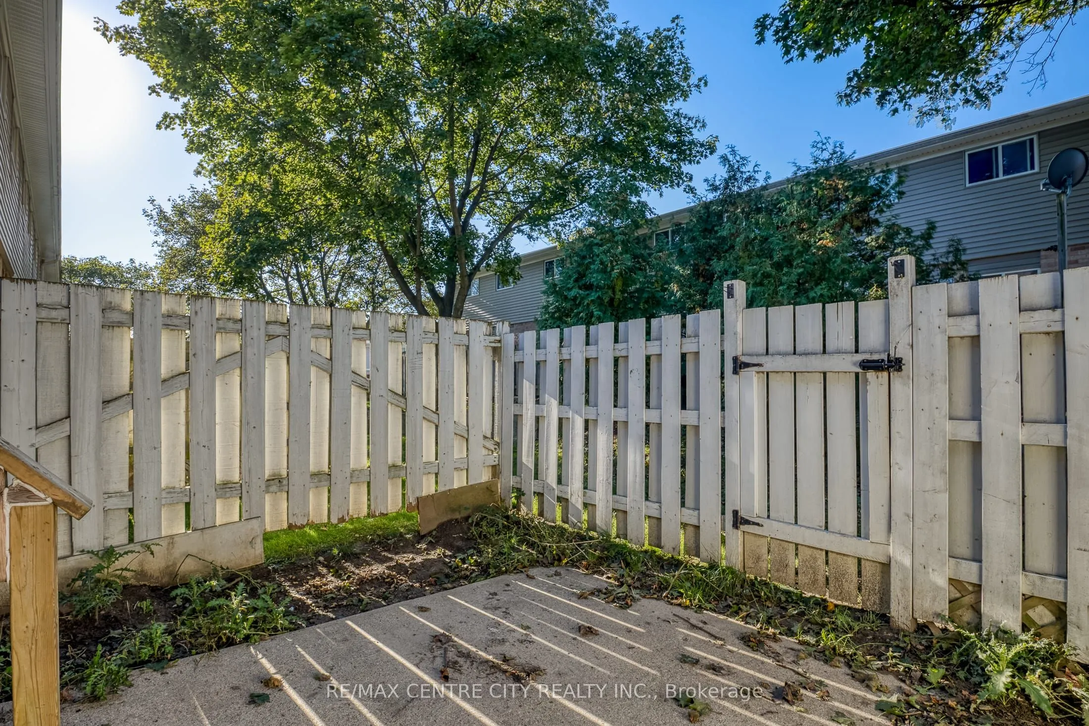 320 Westminster Avenue, #124