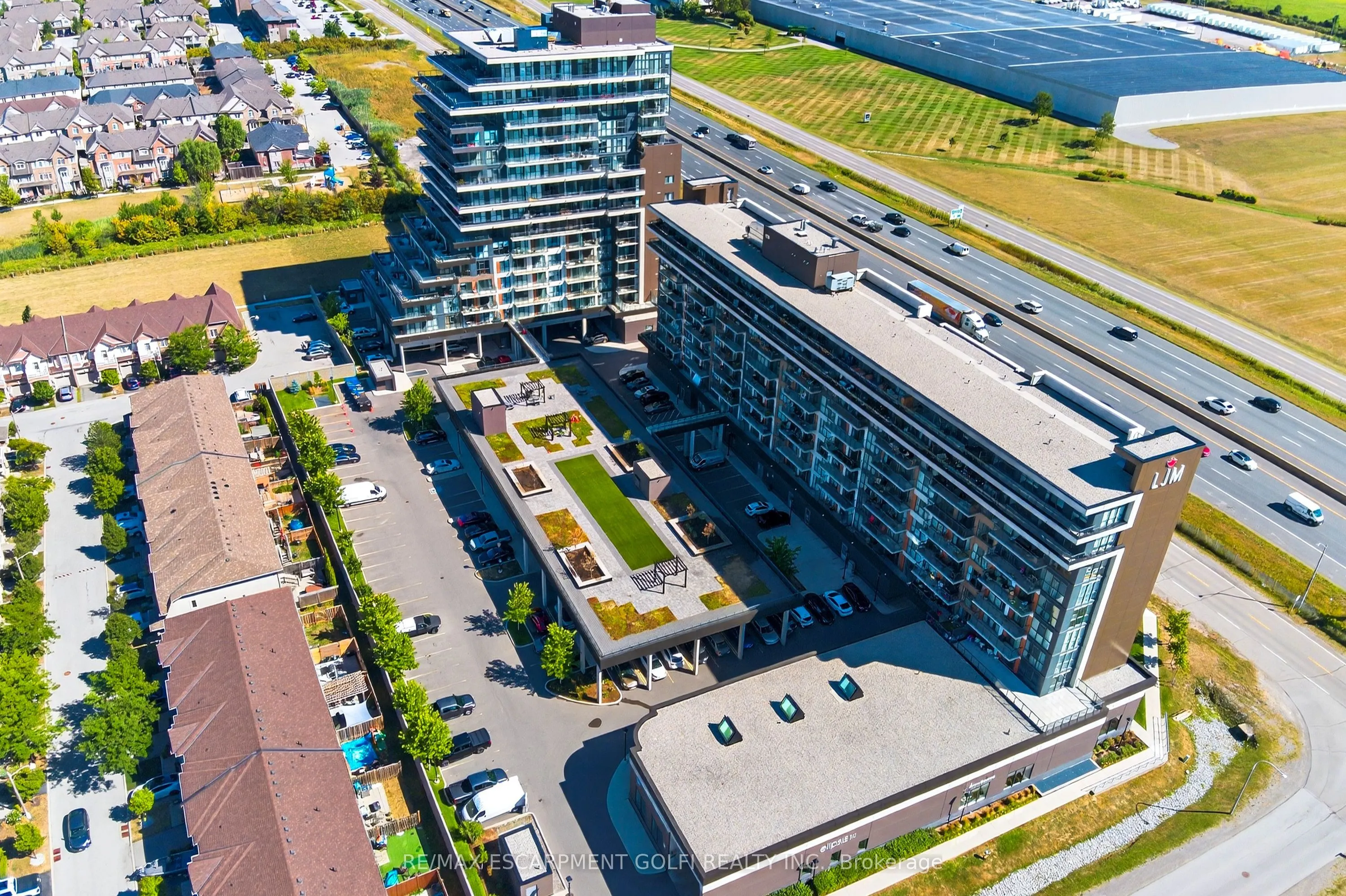 560 North Service Road, #505