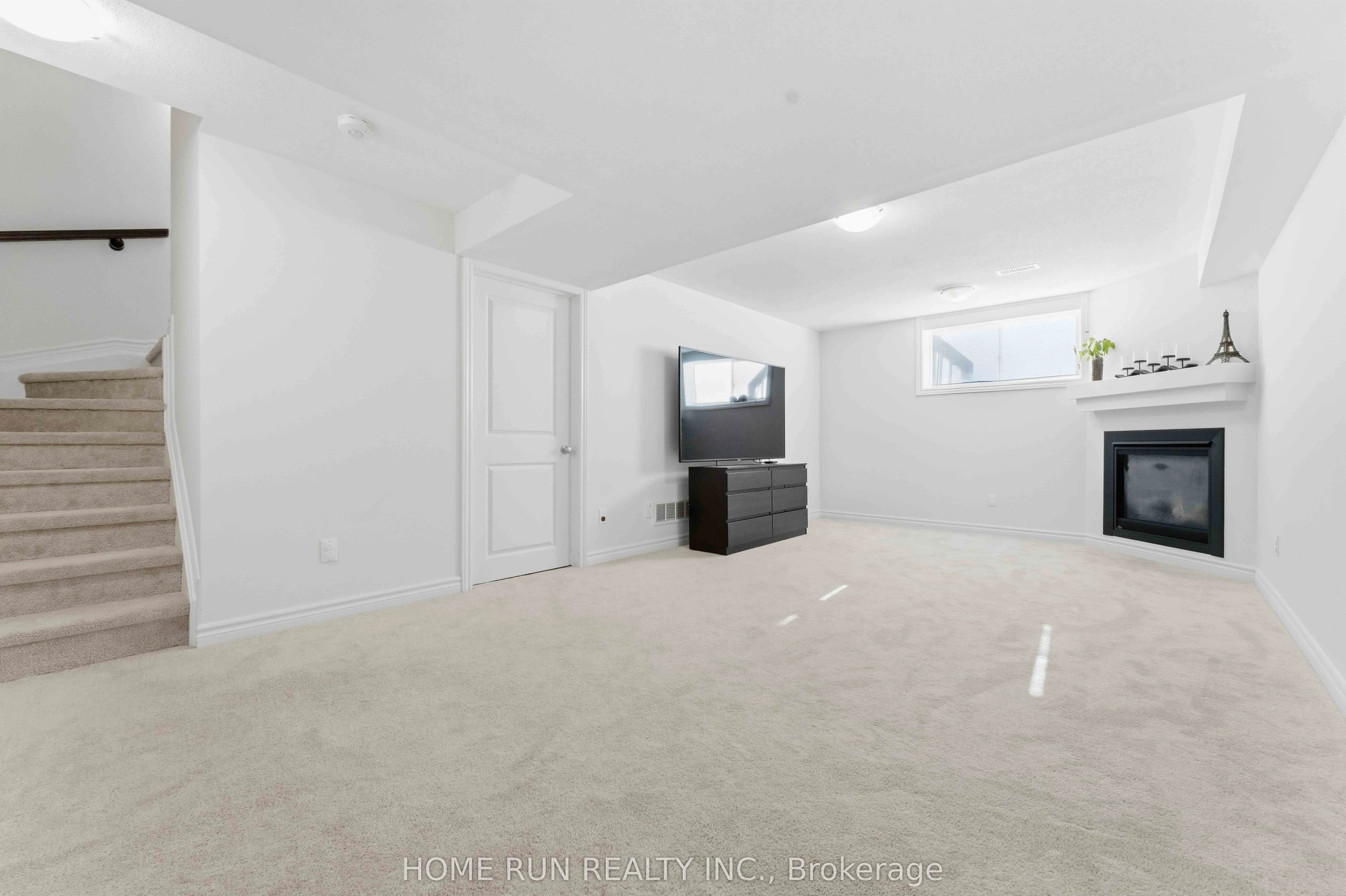 2548 Waterlilly Way