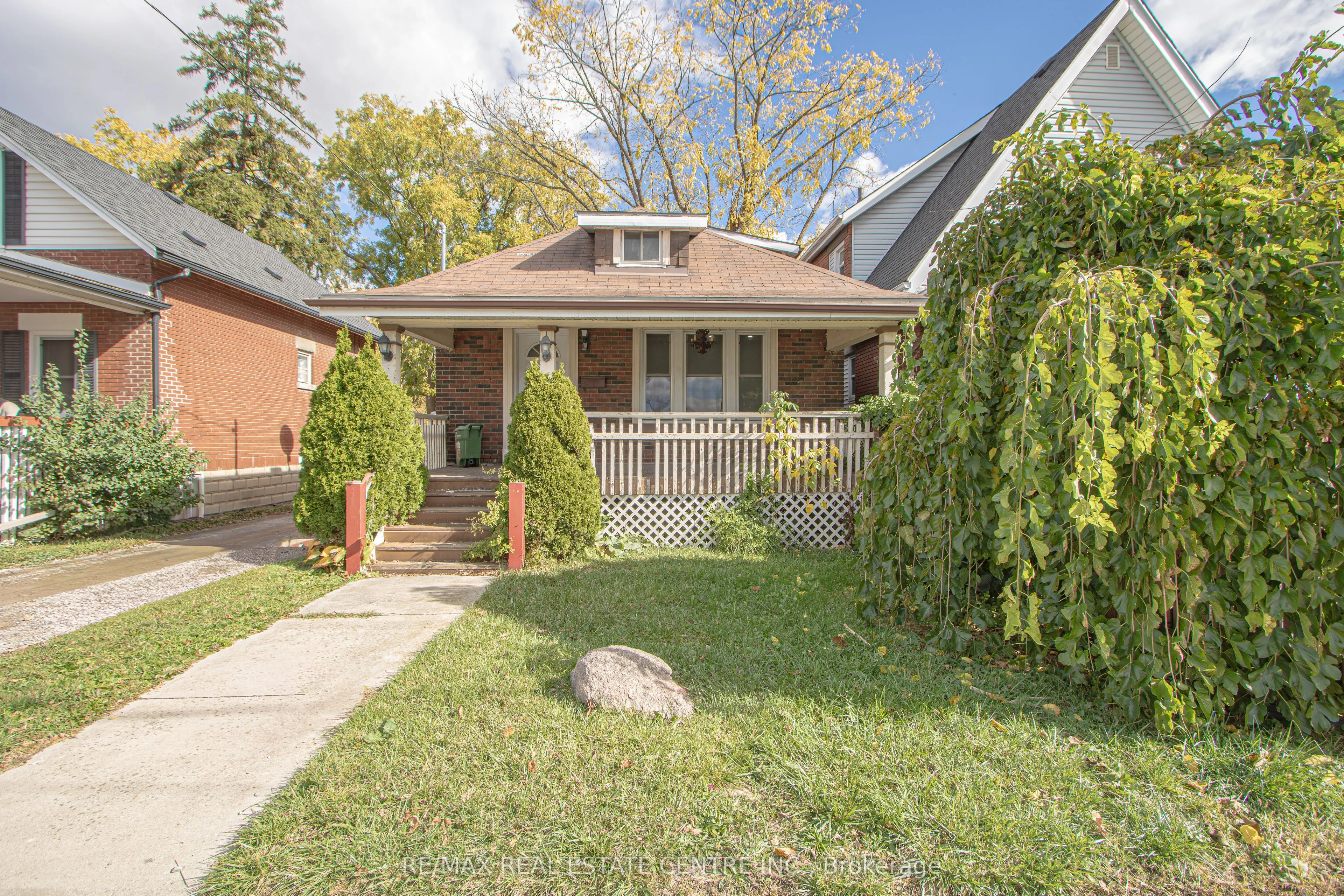 386 Wharncliffe Road S