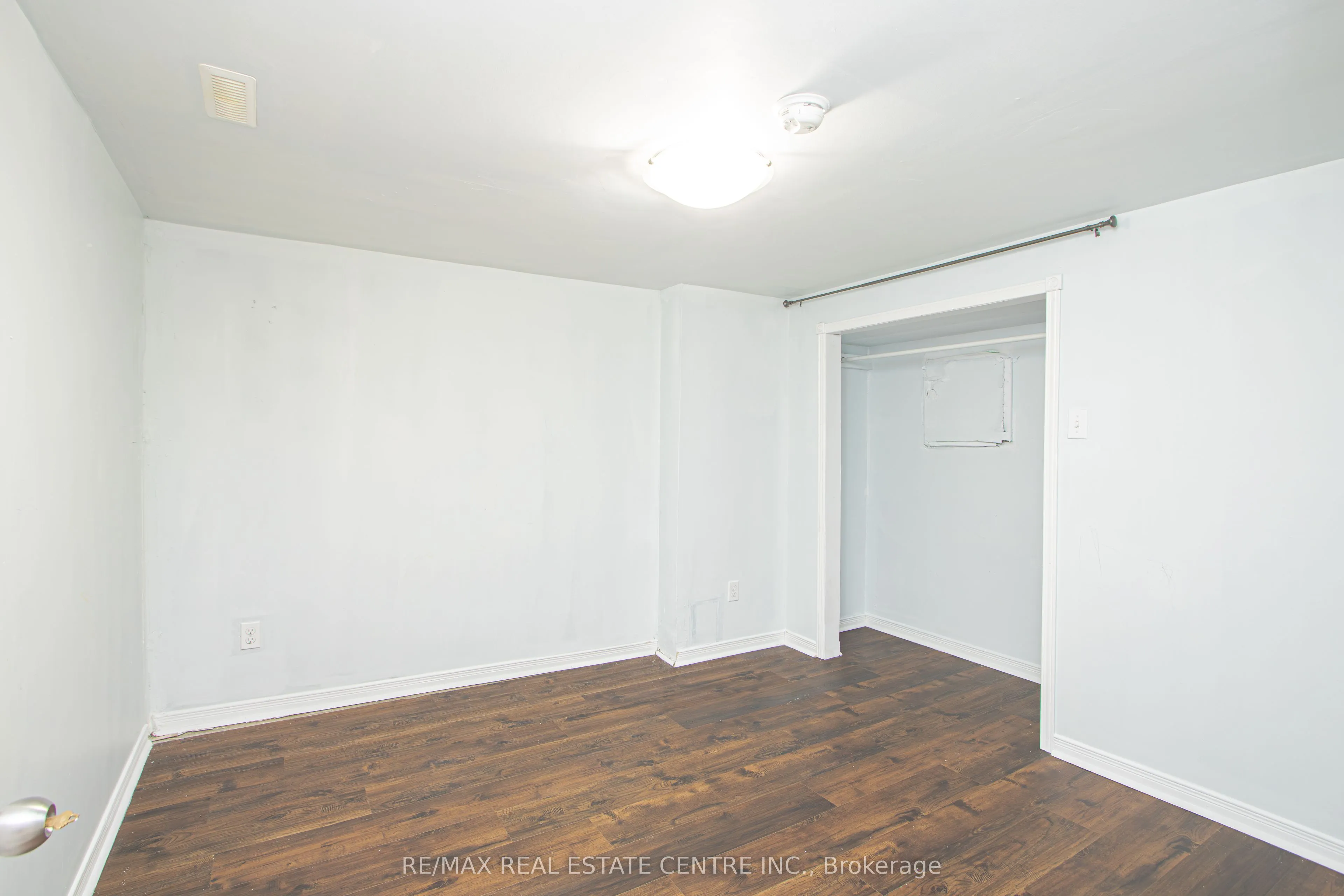 386 Wharncliffe Road S