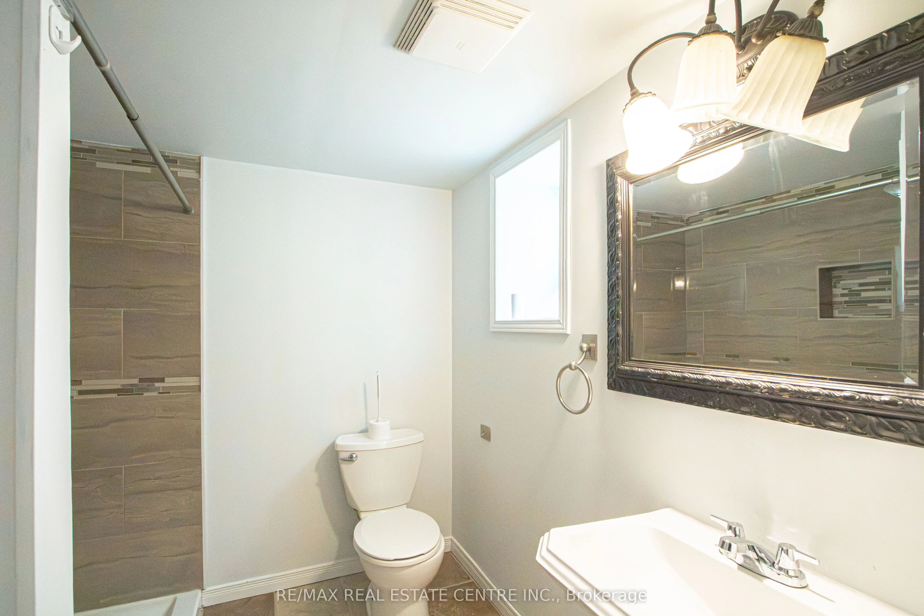 386 Wharncliffe Road S