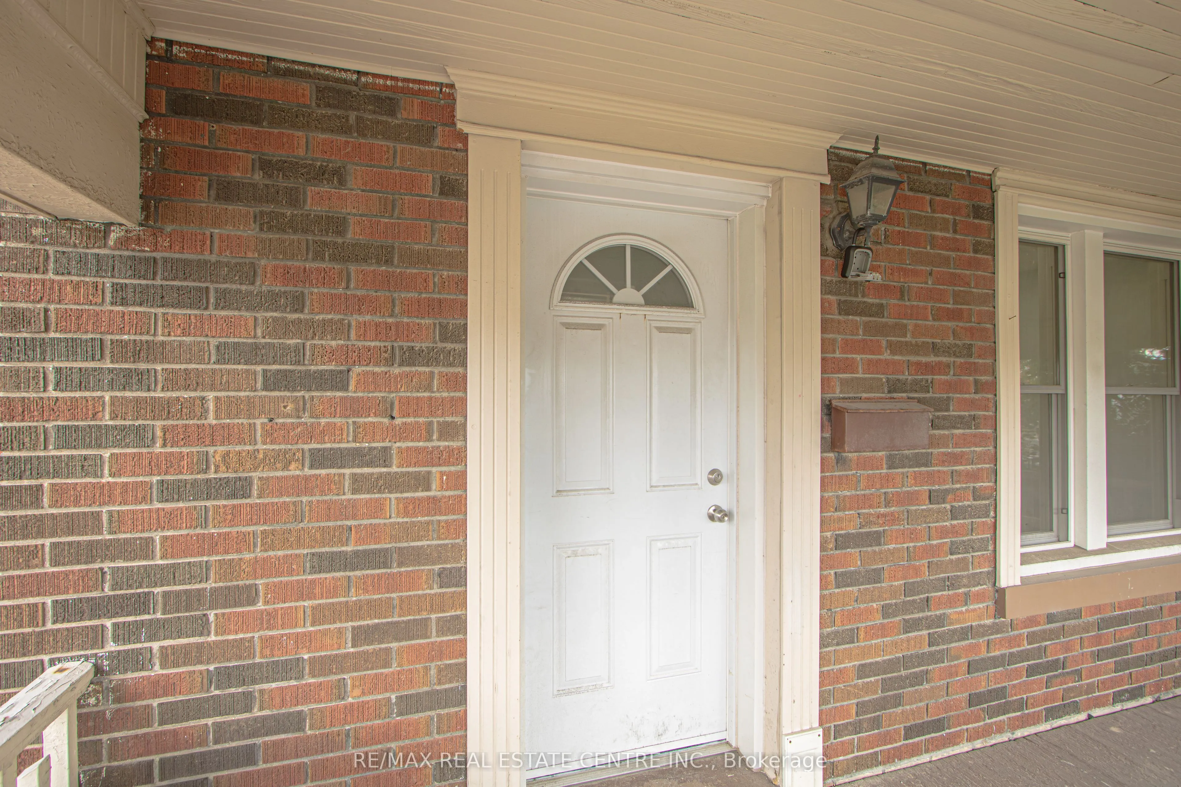 386 Wharncliffe Road S