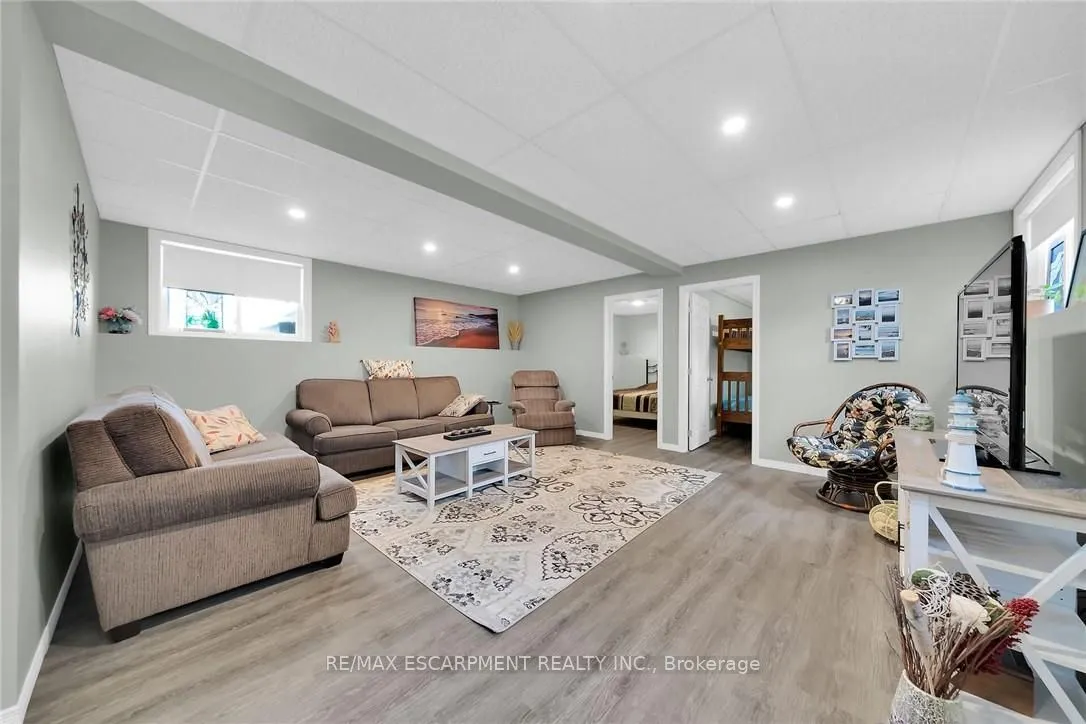 42 Erieview Lane