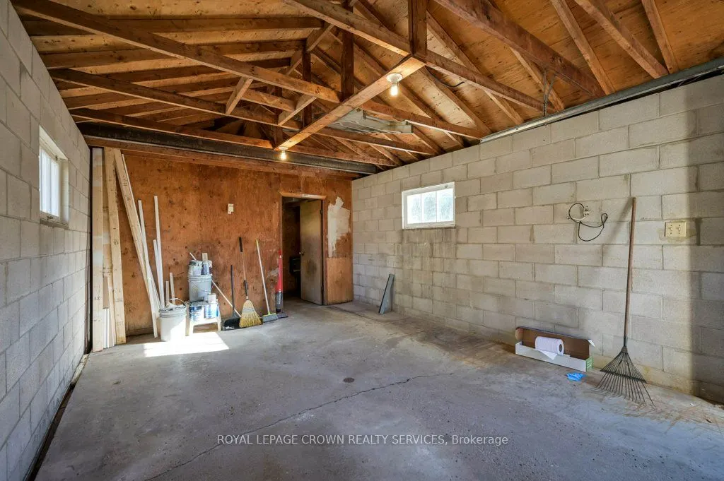 43 Lauris Avenue