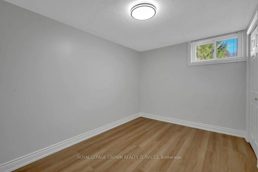 43 Lauris Avenue