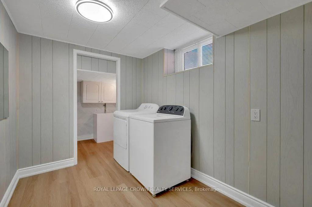 43 Lauris Avenue