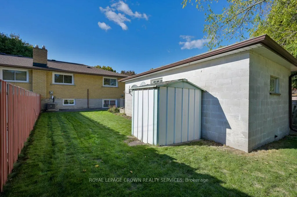 43 Lauris Avenue