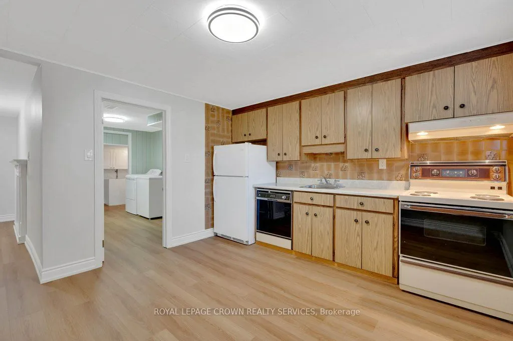 43 Lauris Avenue
