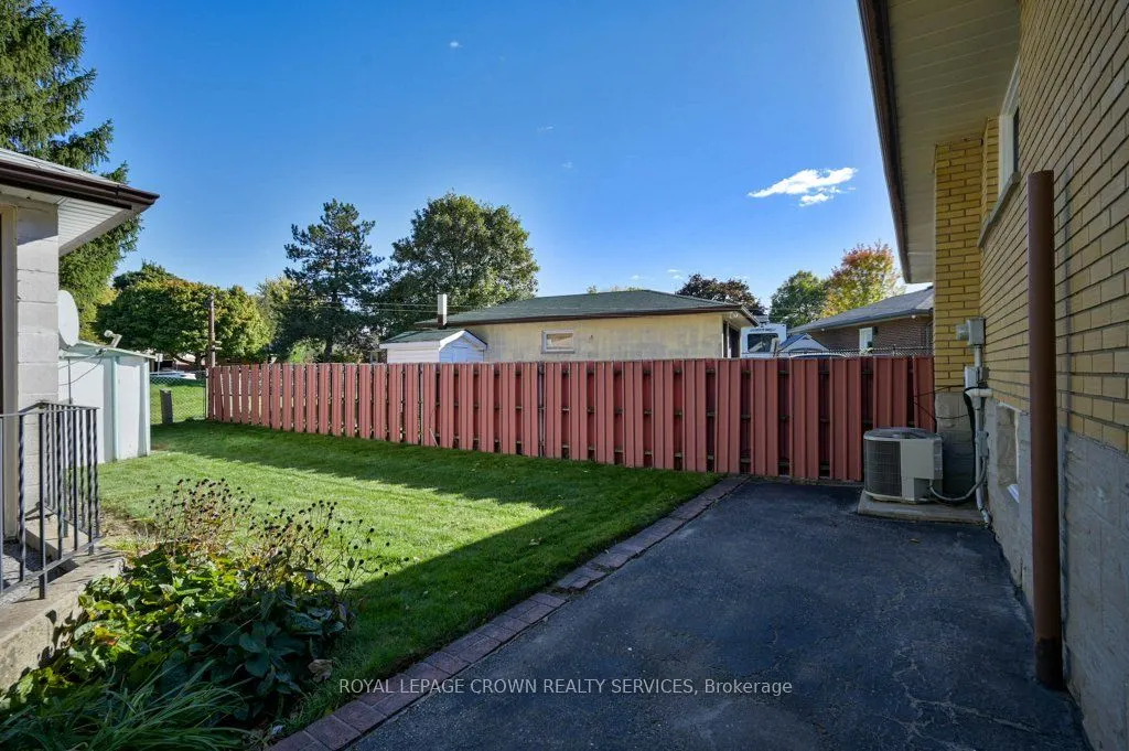 43 Lauris Avenue