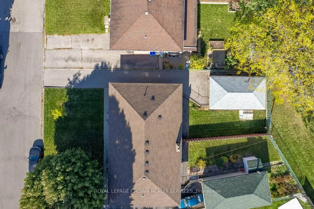 43 Lauris Avenue