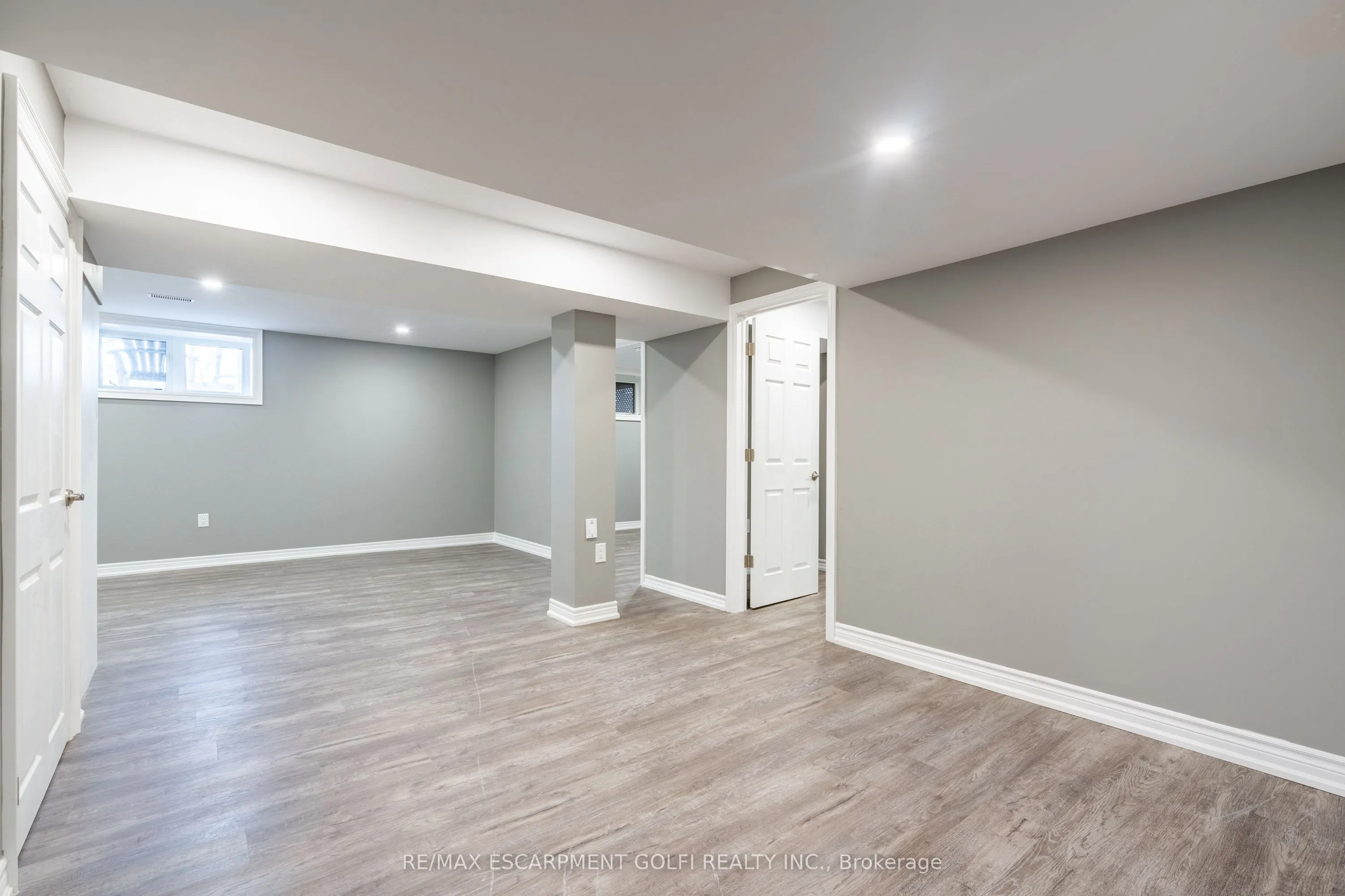 8561 DOGWOOD Crescent