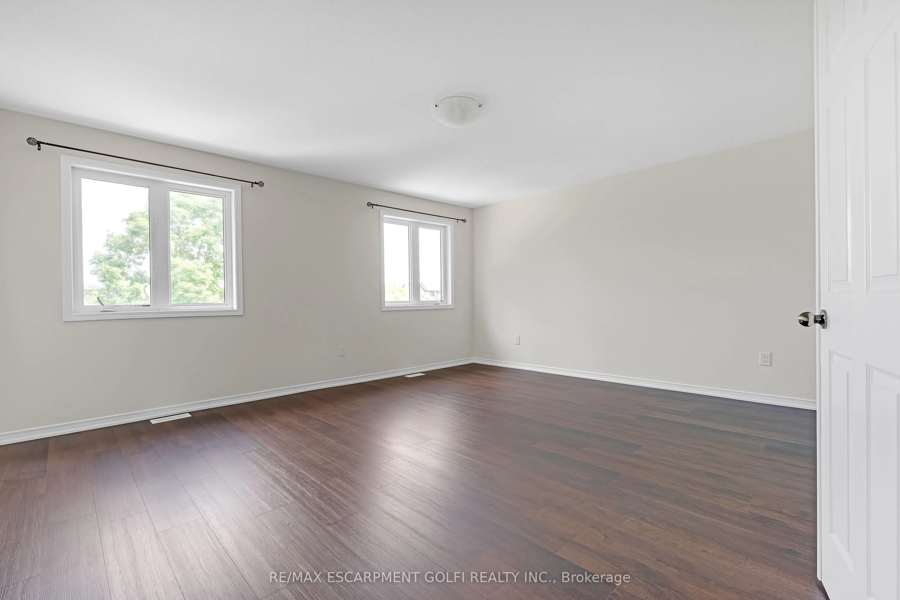 8561 DOGWOOD Crescent