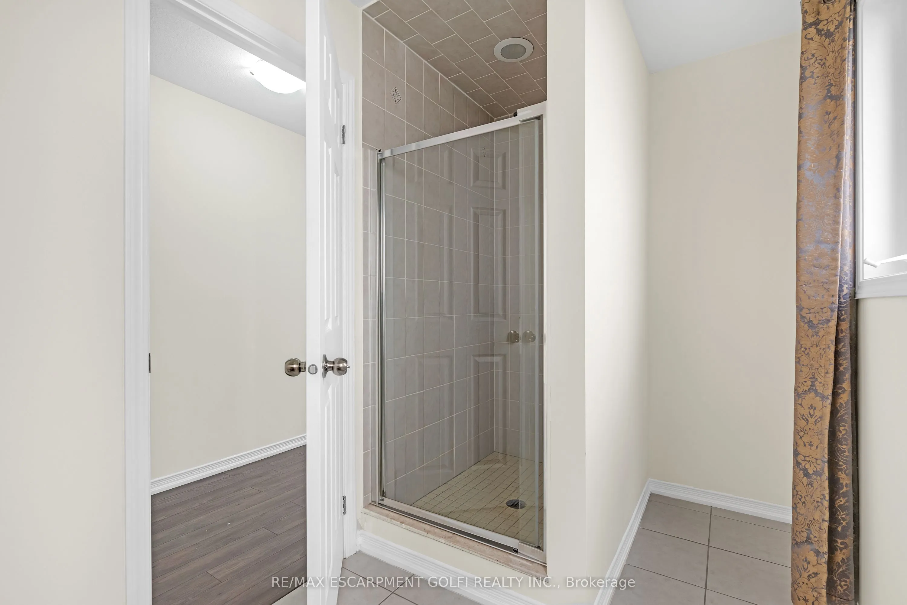 8561 DOGWOOD Crescent