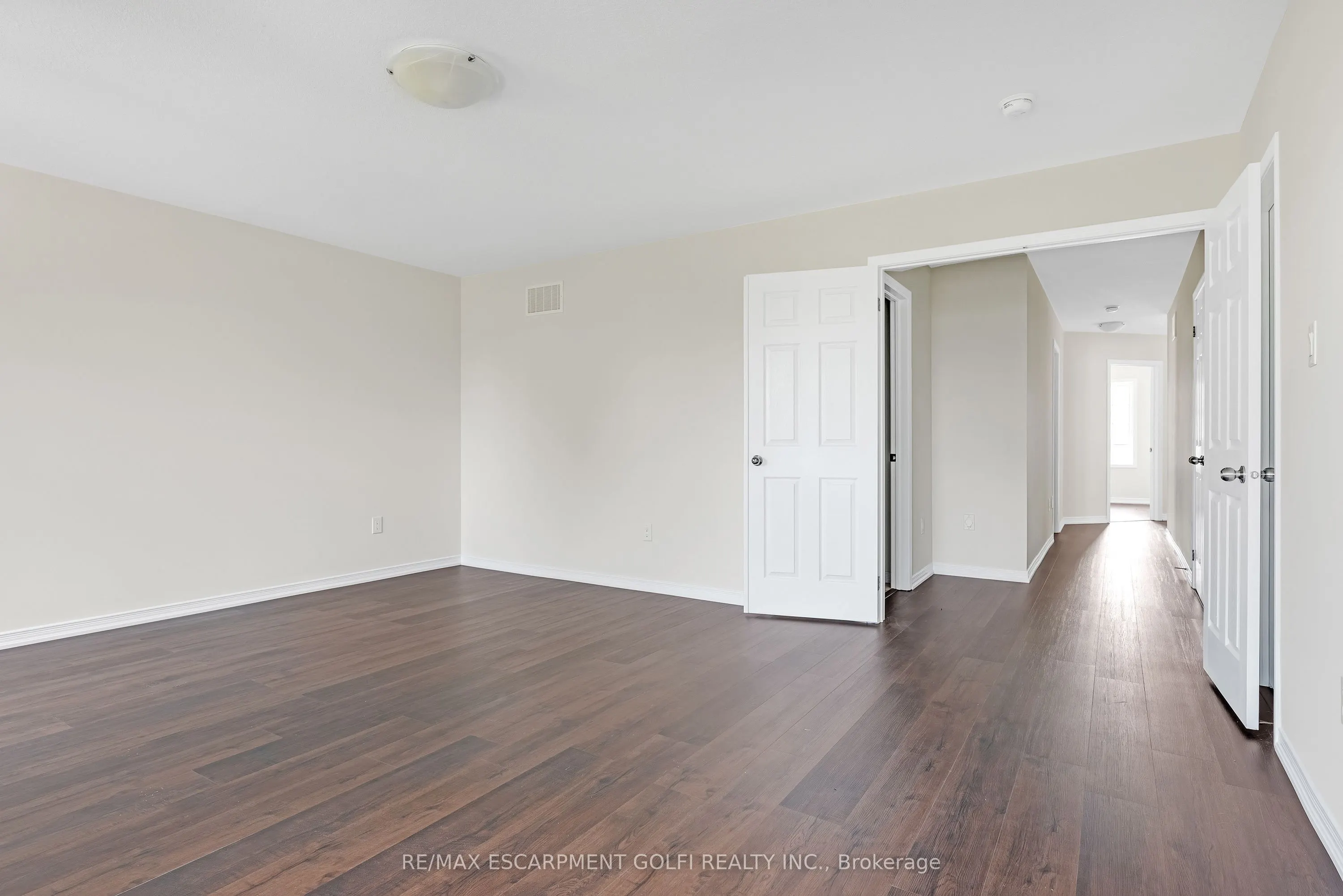 8561 DOGWOOD Crescent