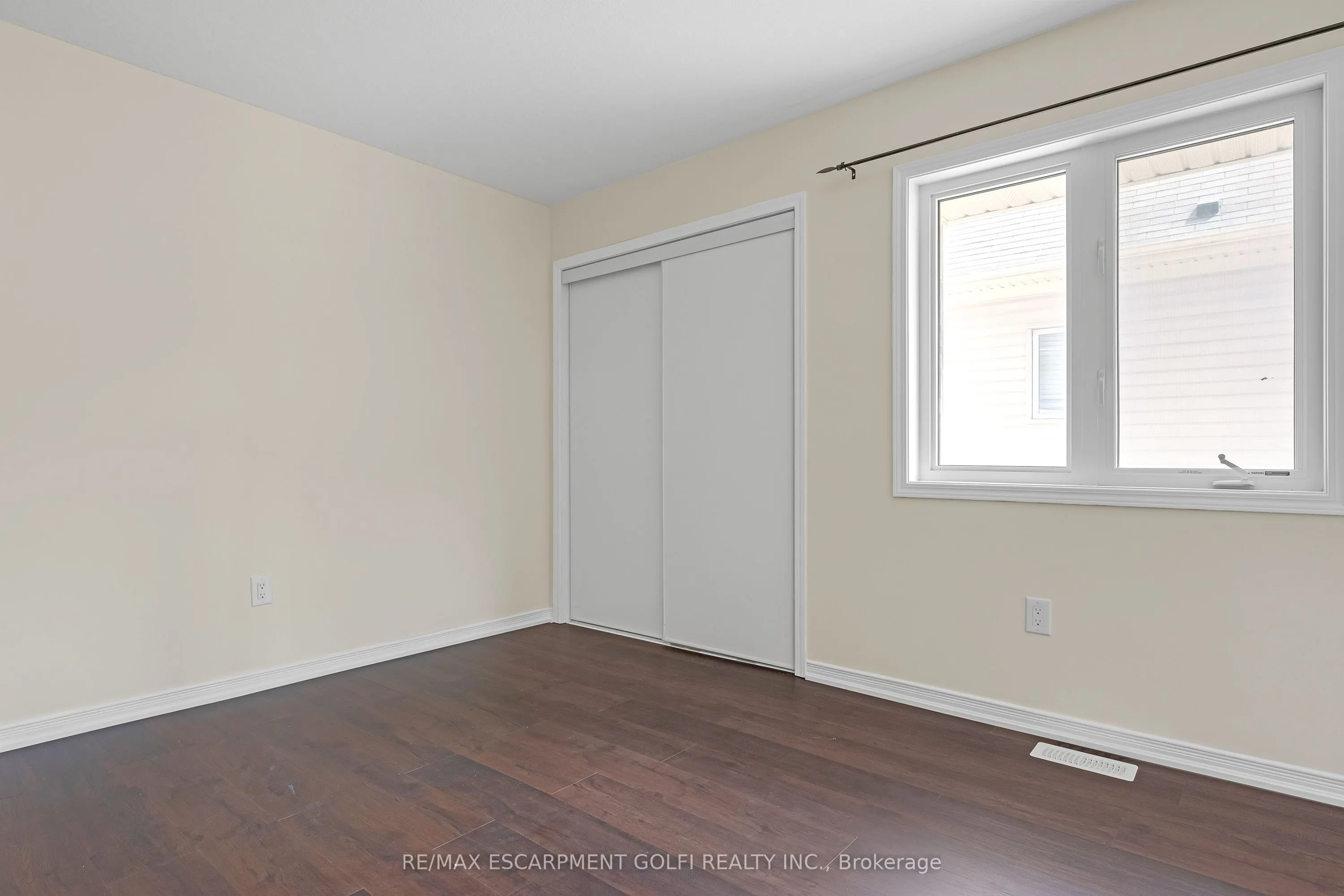 8561 DOGWOOD Crescent