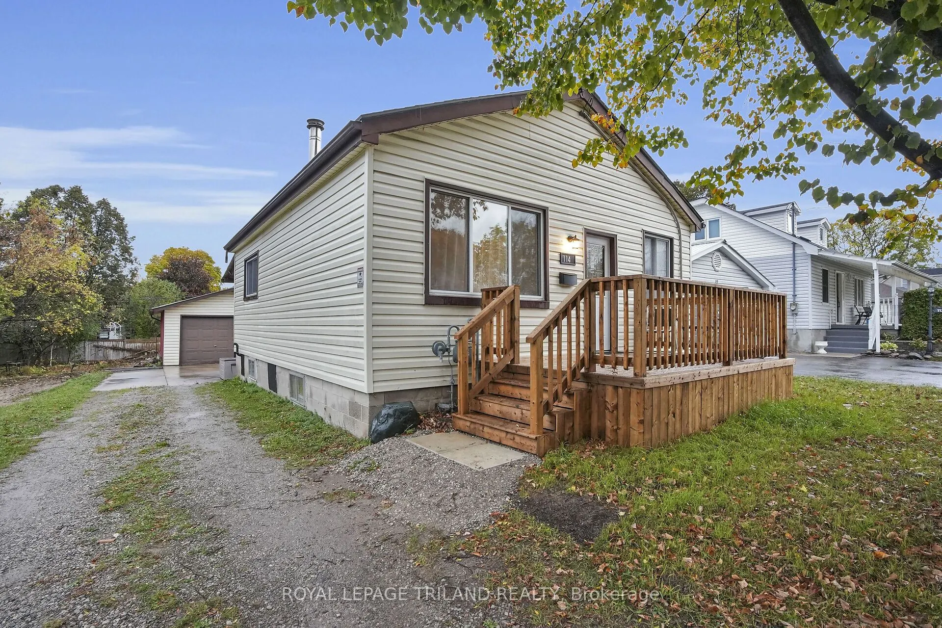 114 Emery Street W