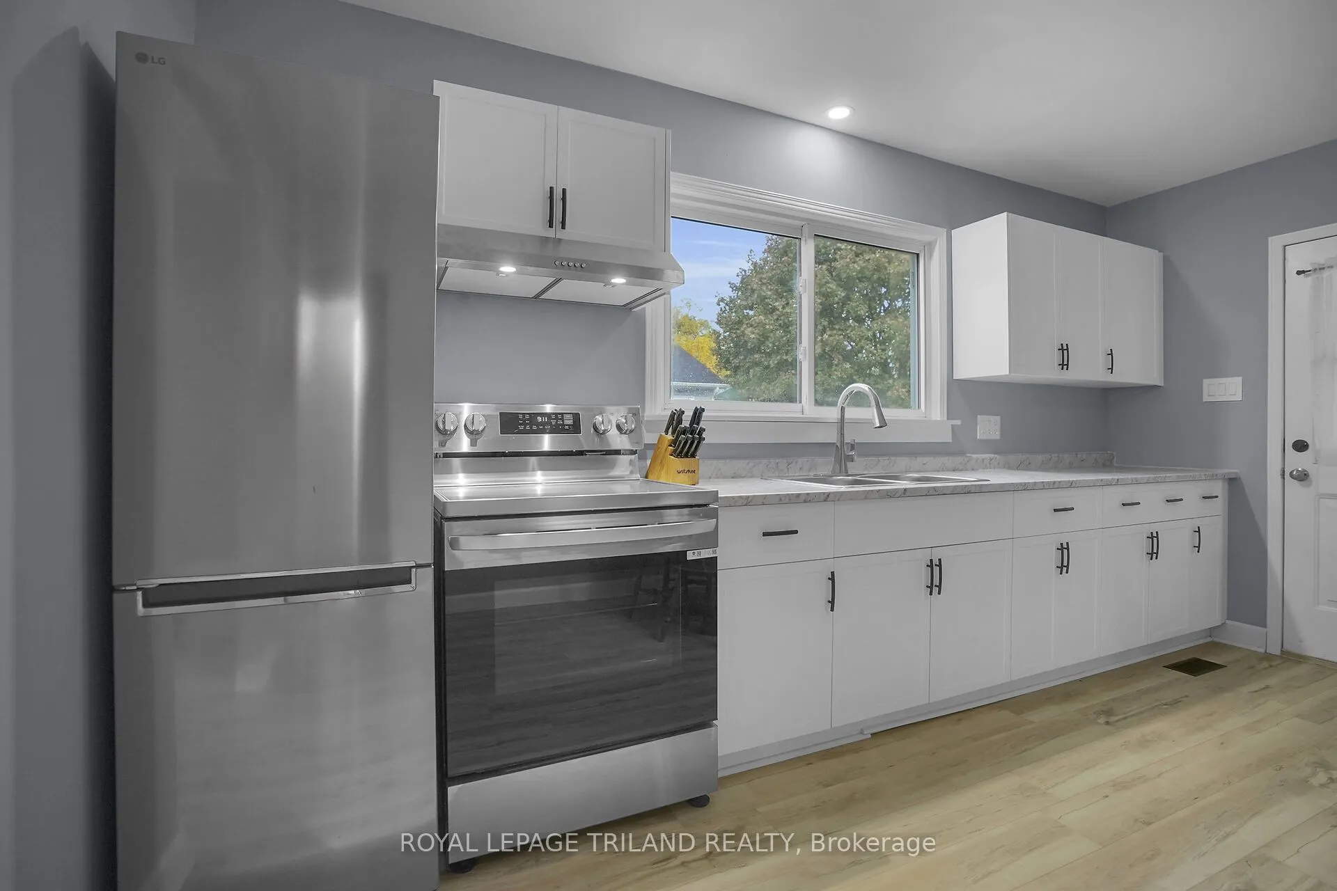 114 Emery Street W