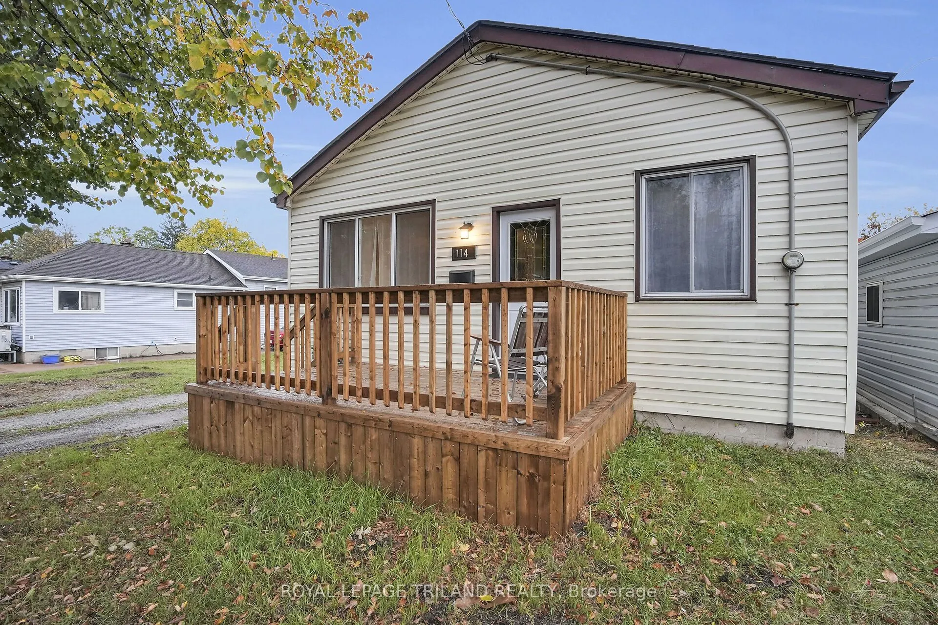 114 Emery Street W