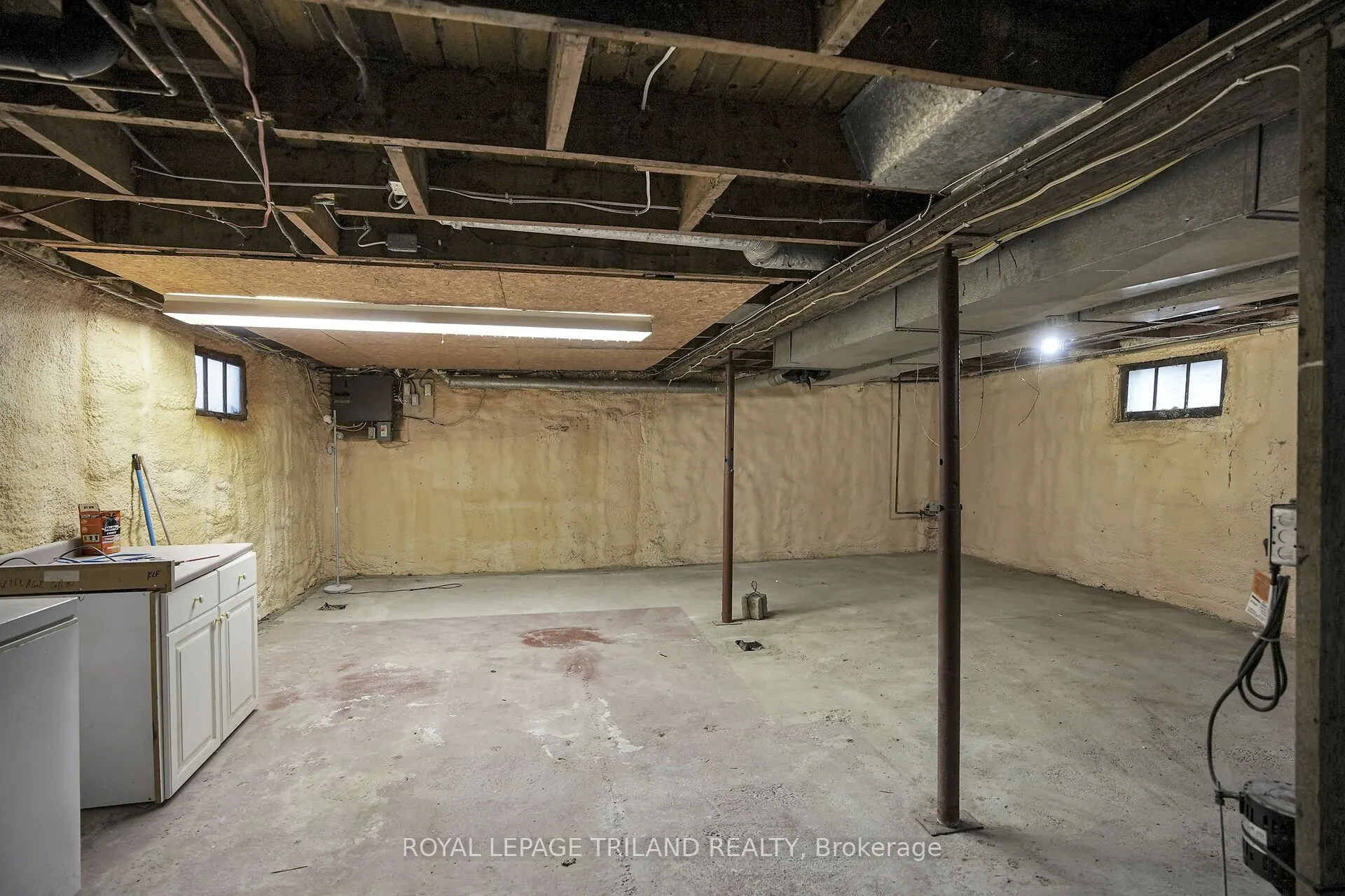114 Emery Street W