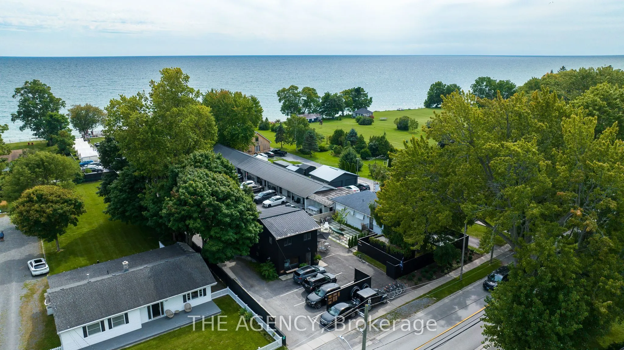 349 Wellington Main Street