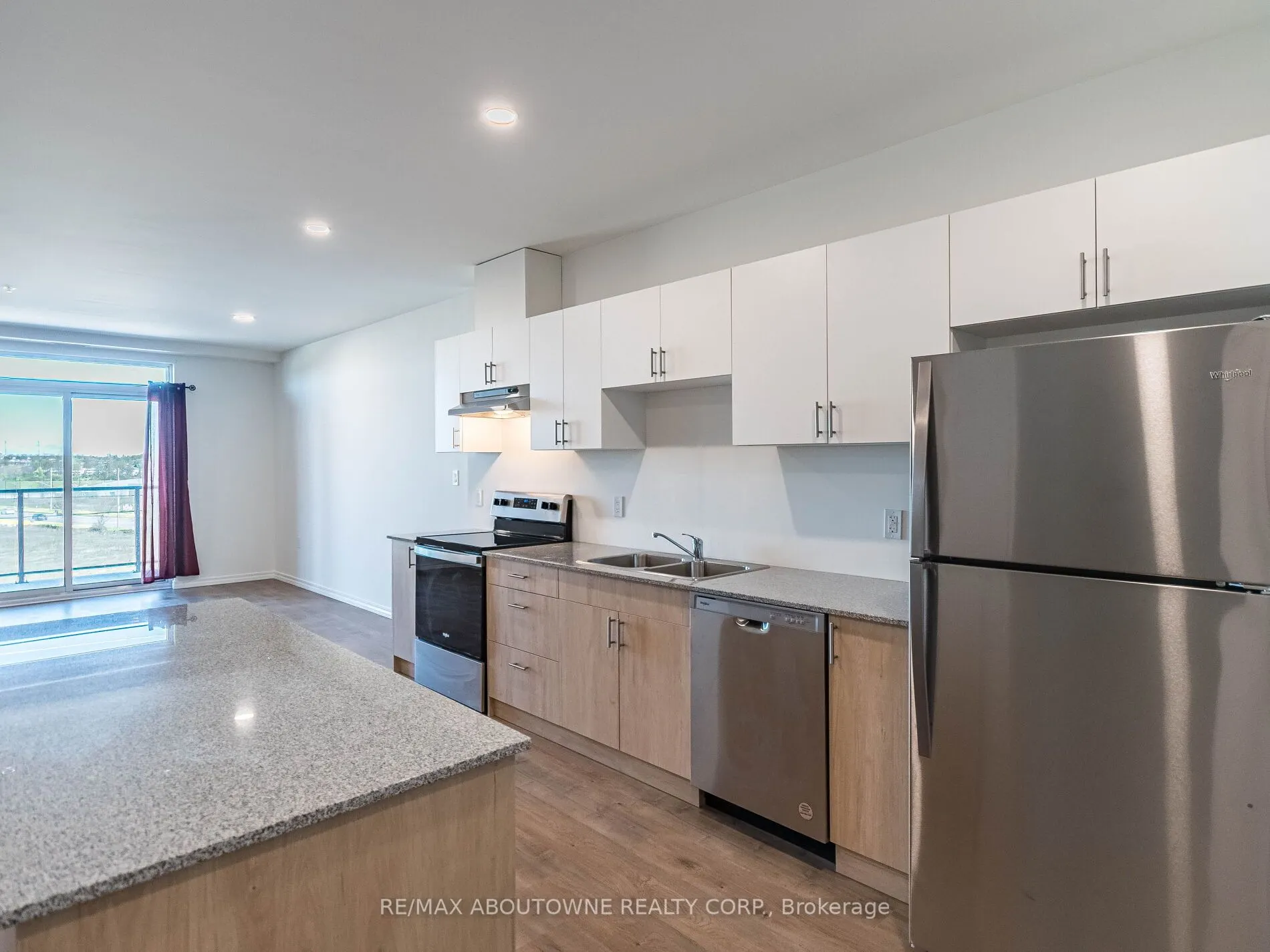 1098 Paisley Road, #401