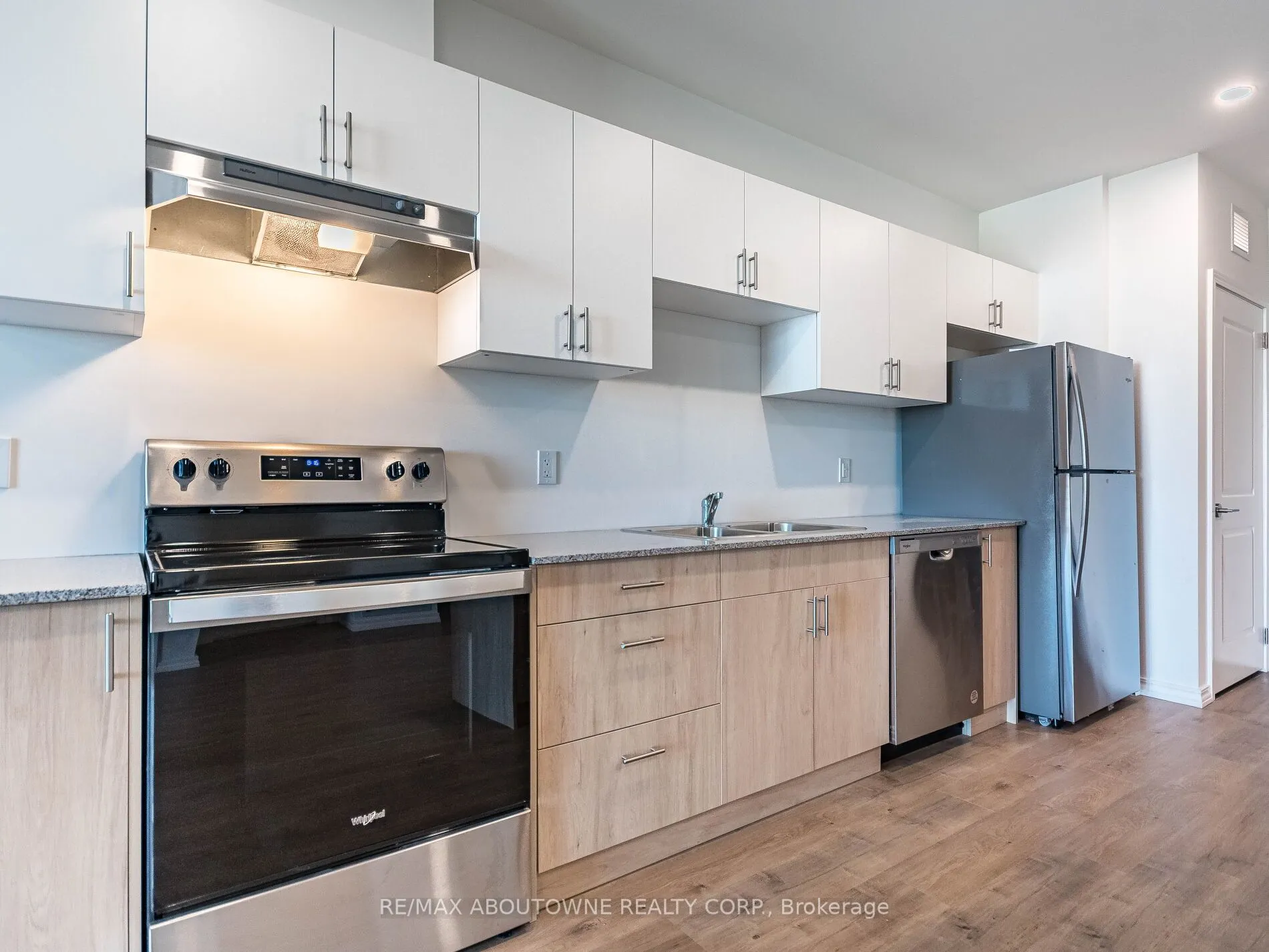 1098 Paisley Road, #401