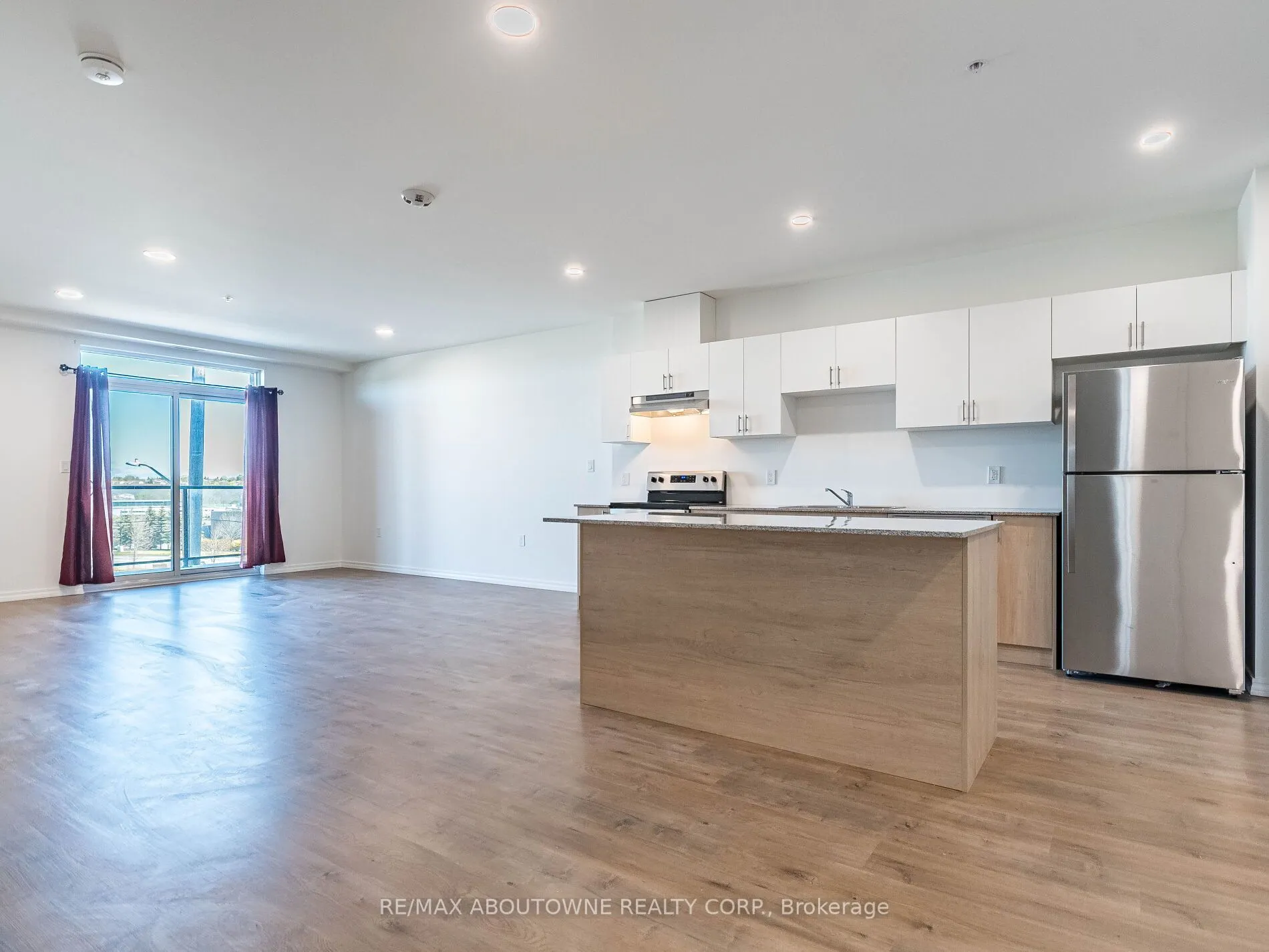 1098 Paisley Road, #401