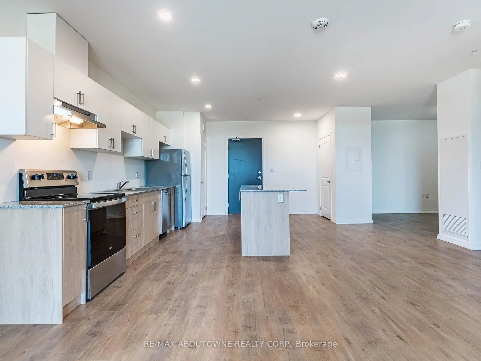 1098 Paisley Road, #401