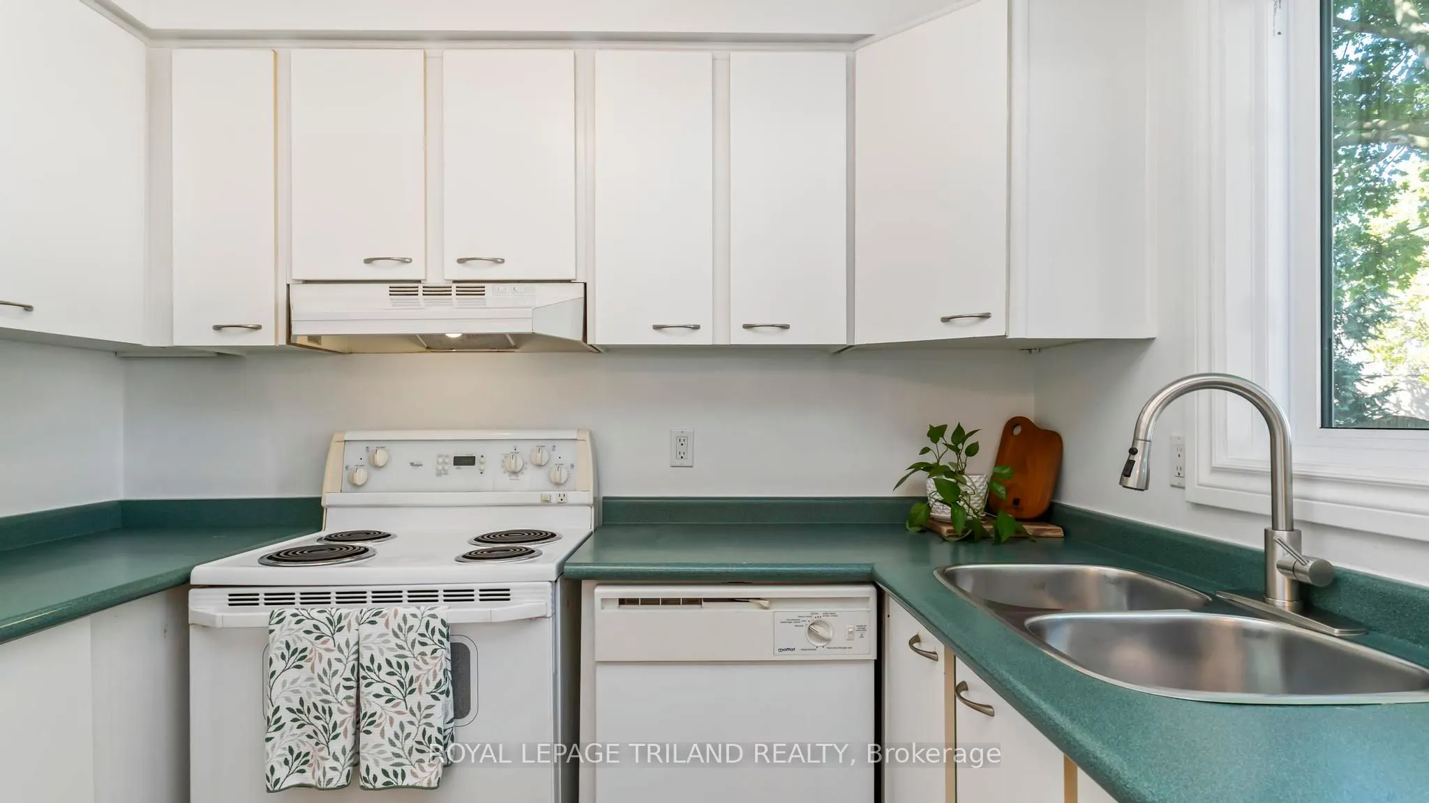 320 WESTMINSTER Avenue, #40