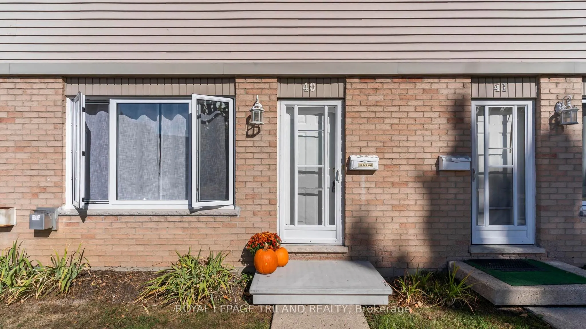 320 WESTMINSTER Avenue, #40