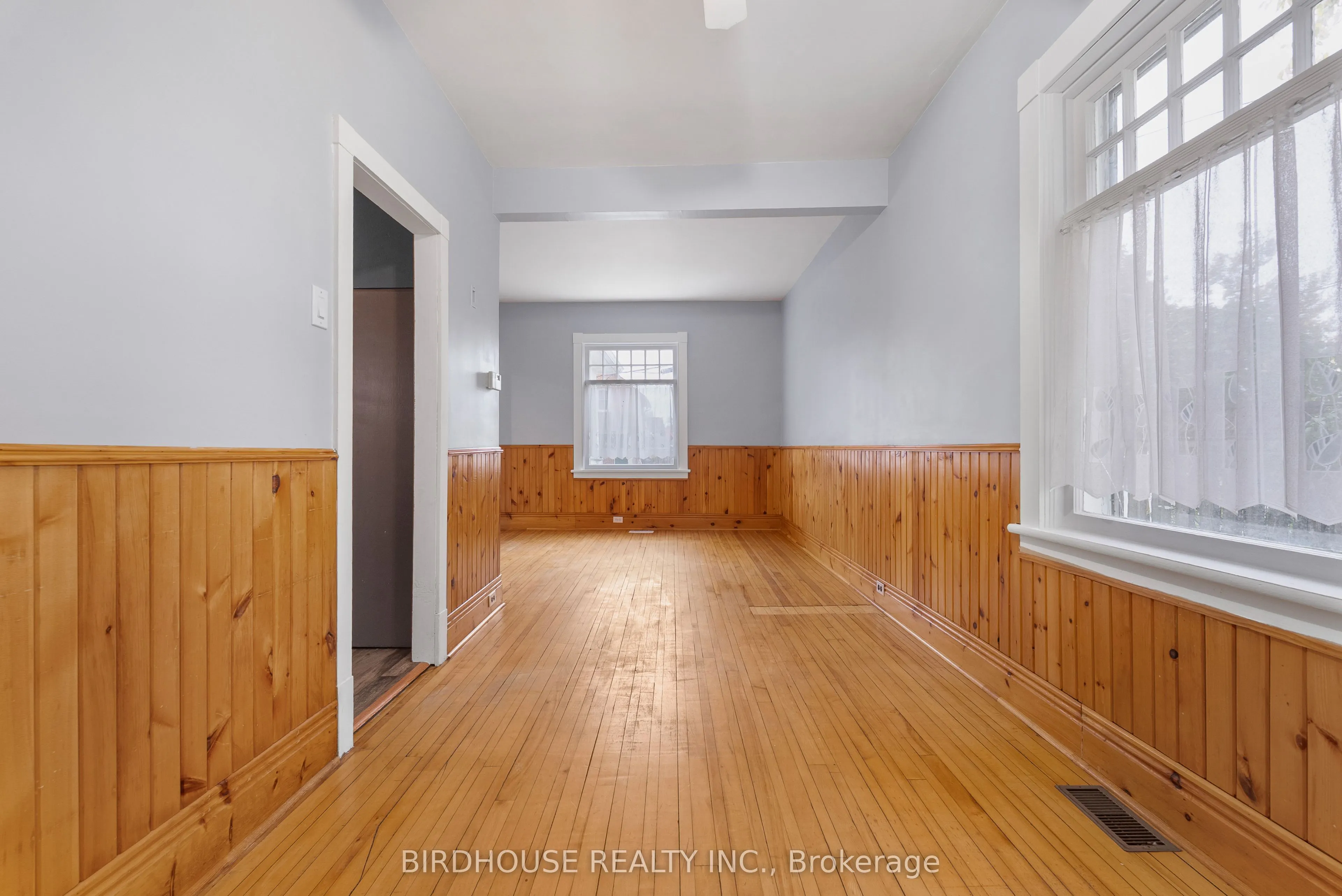 126 Durham Street W