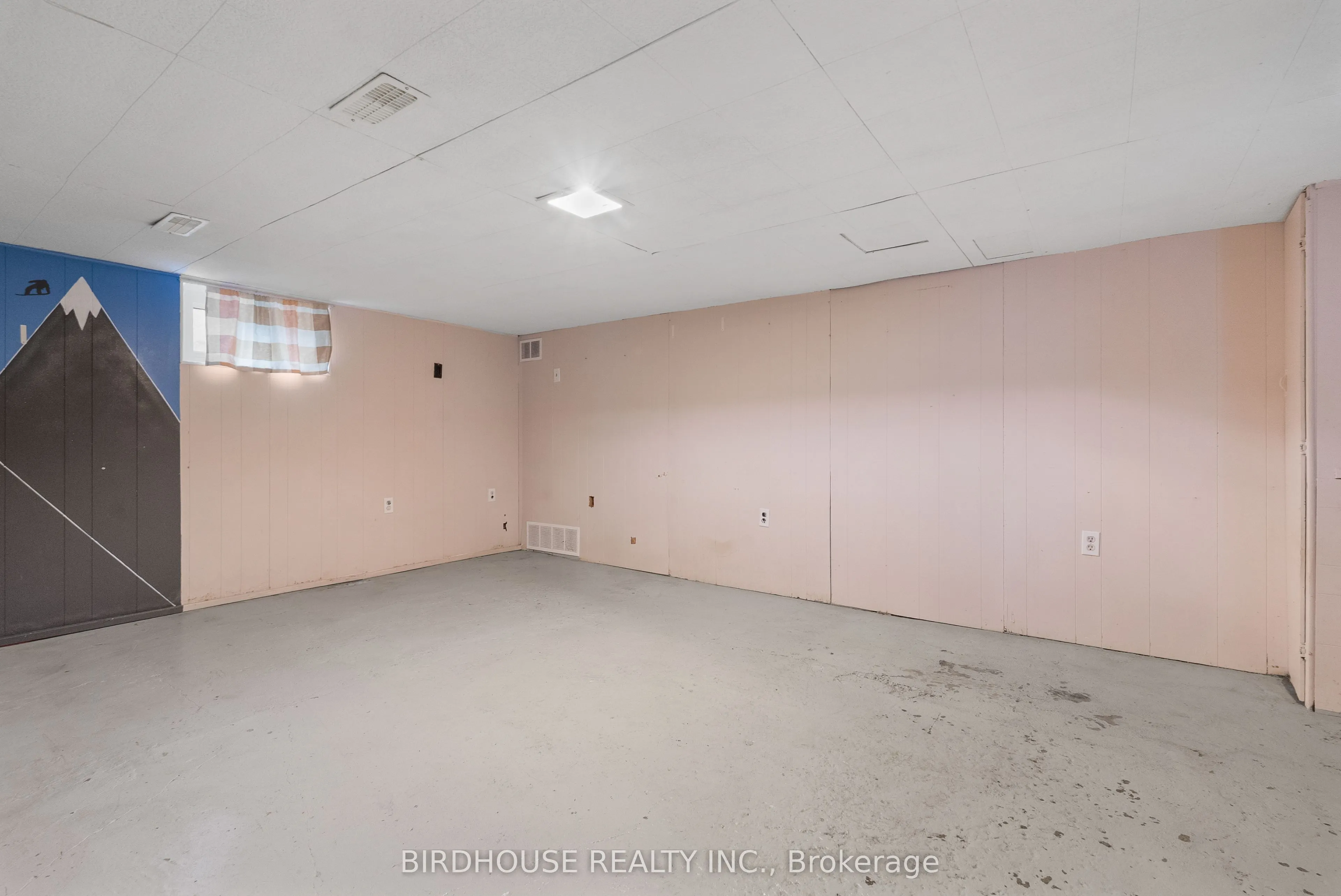 126 Durham Street W