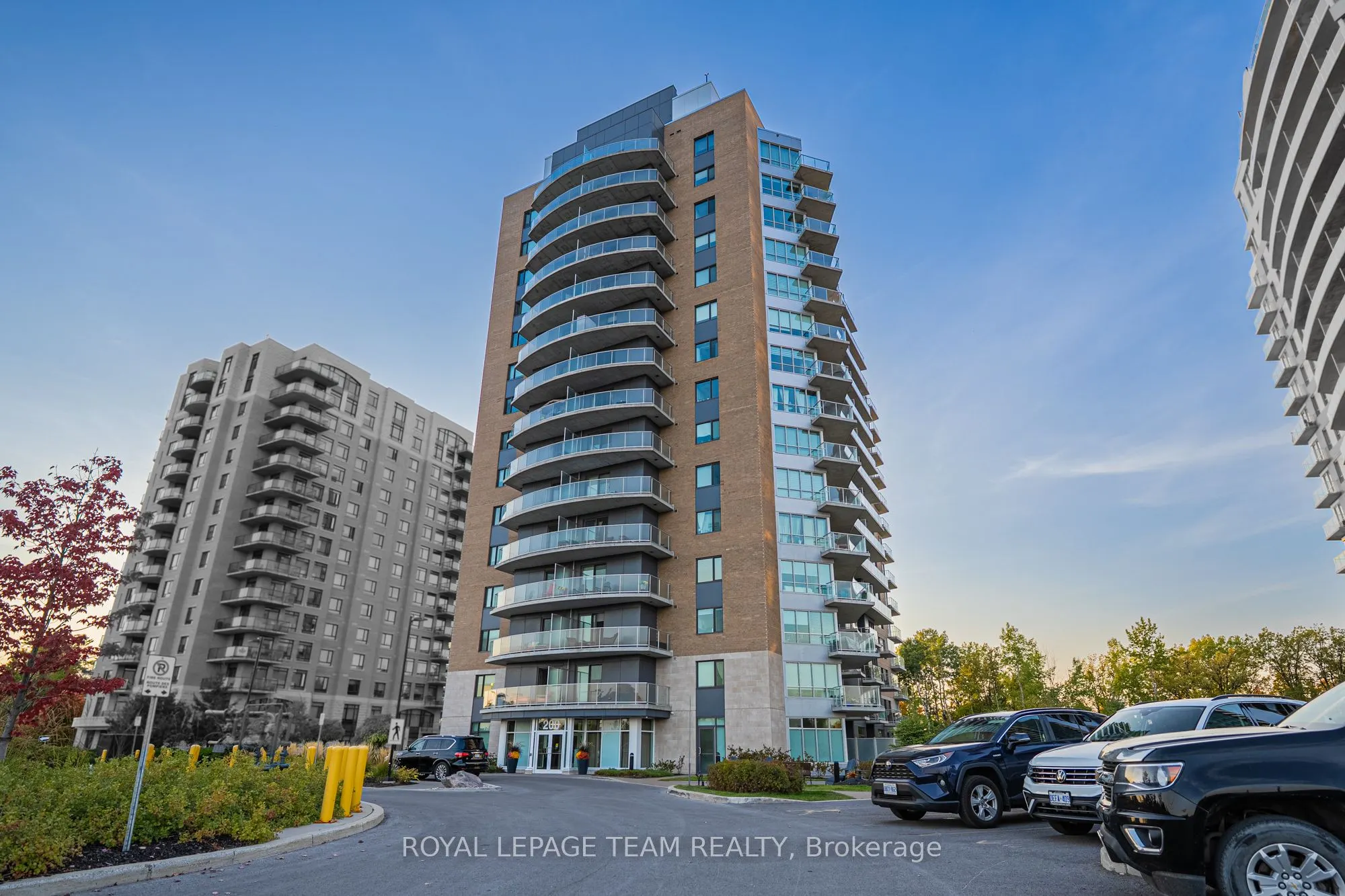 200 Inlet Private, #1106