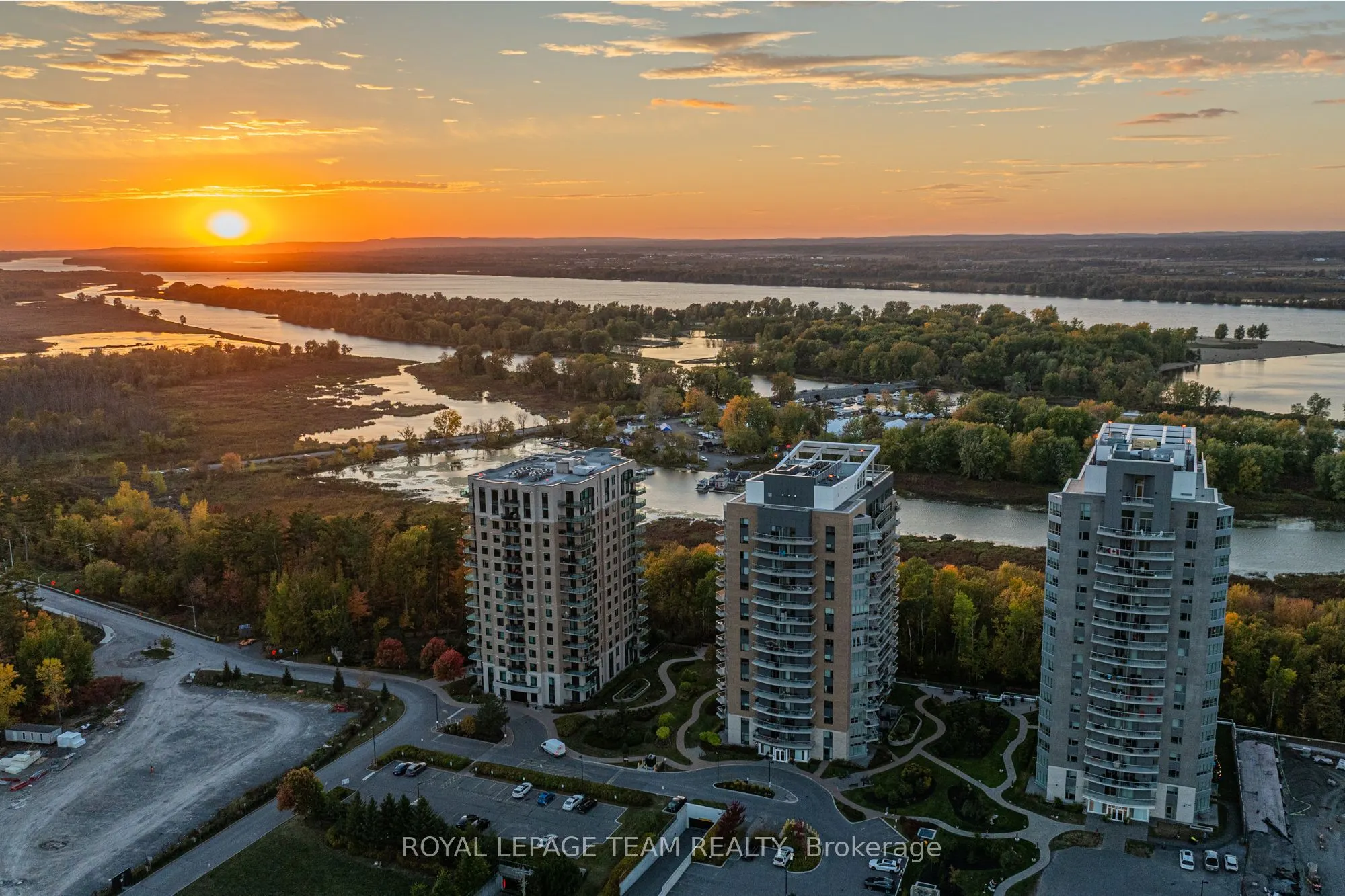 200 Inlet Private, #1106
