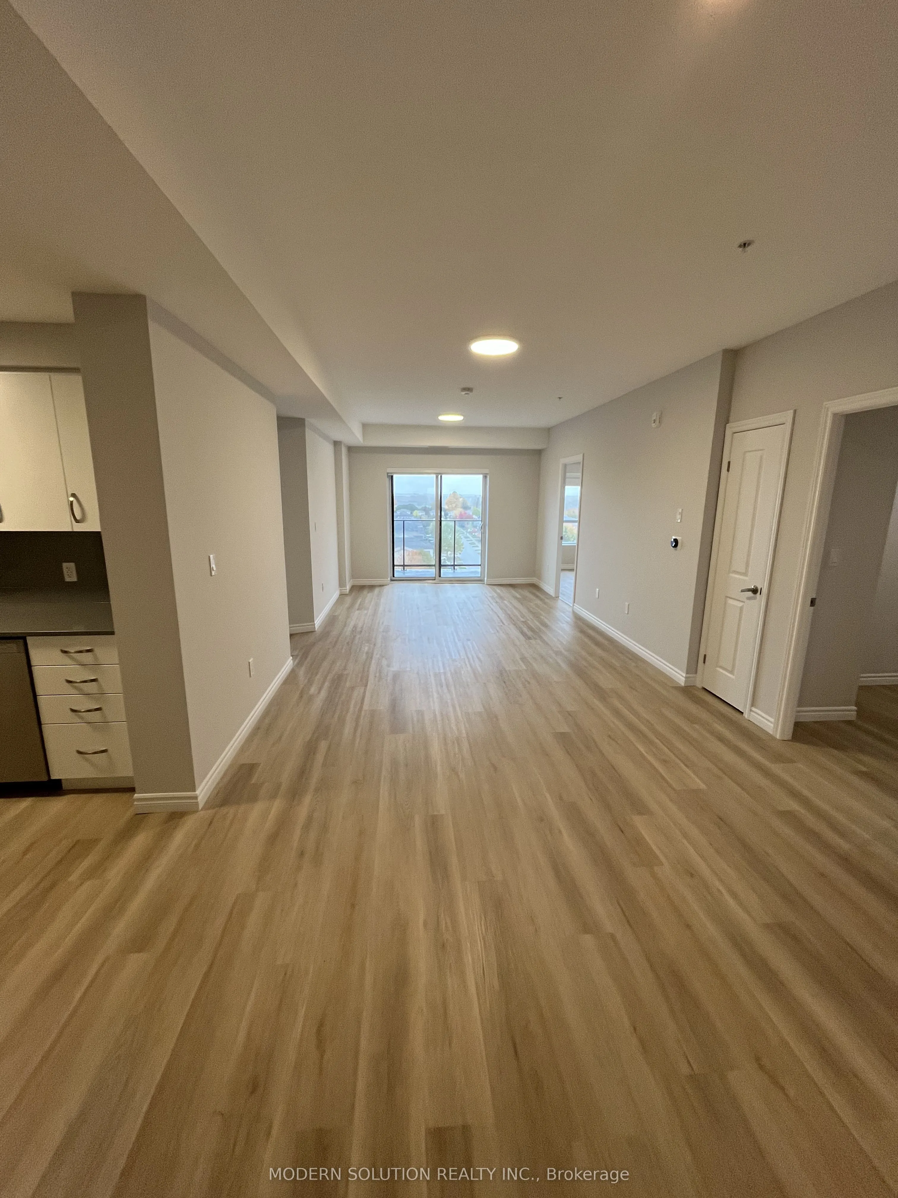 425 Watson Parkway N, #1007