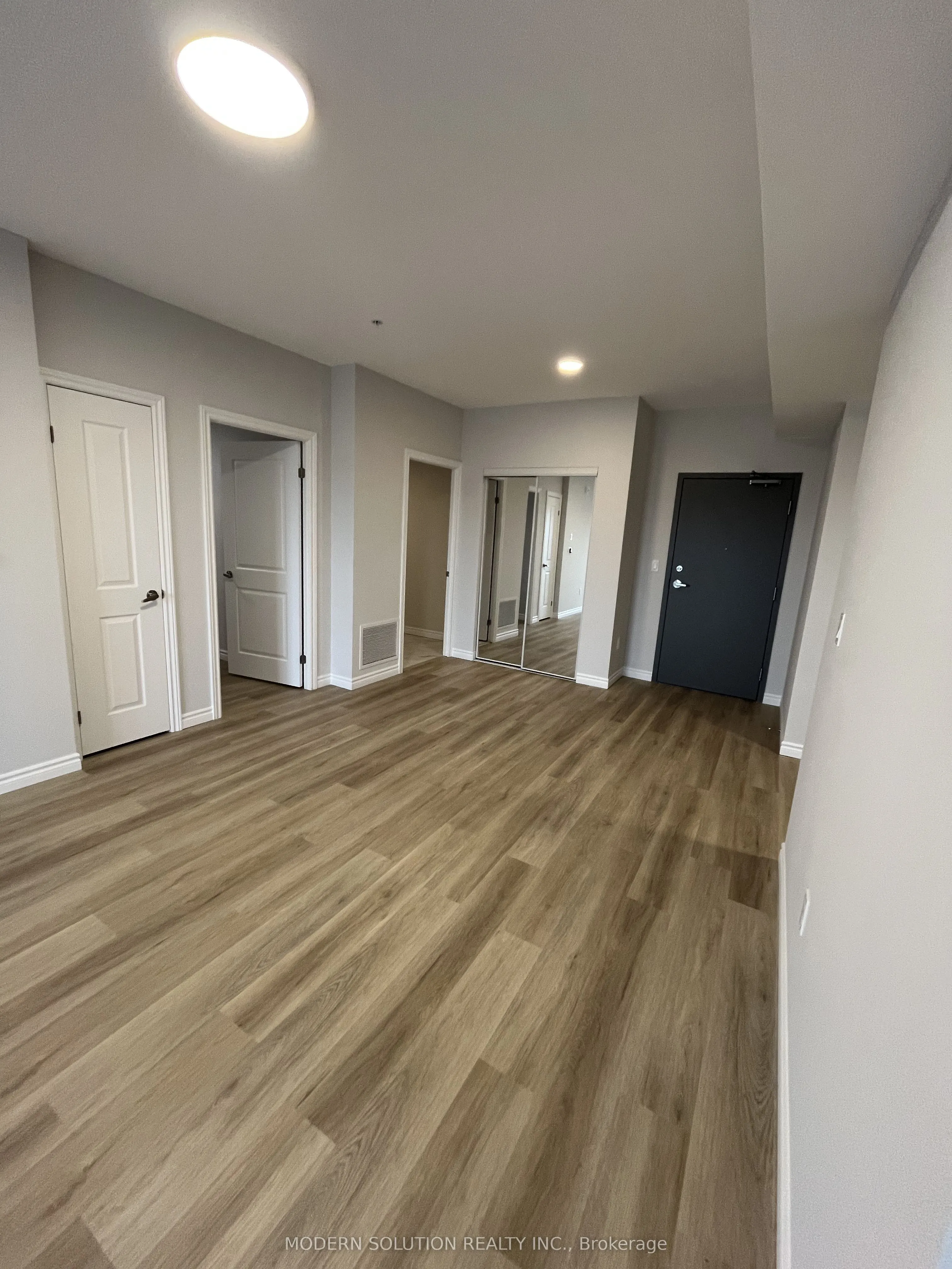 425 Watson Parkway N, #1007